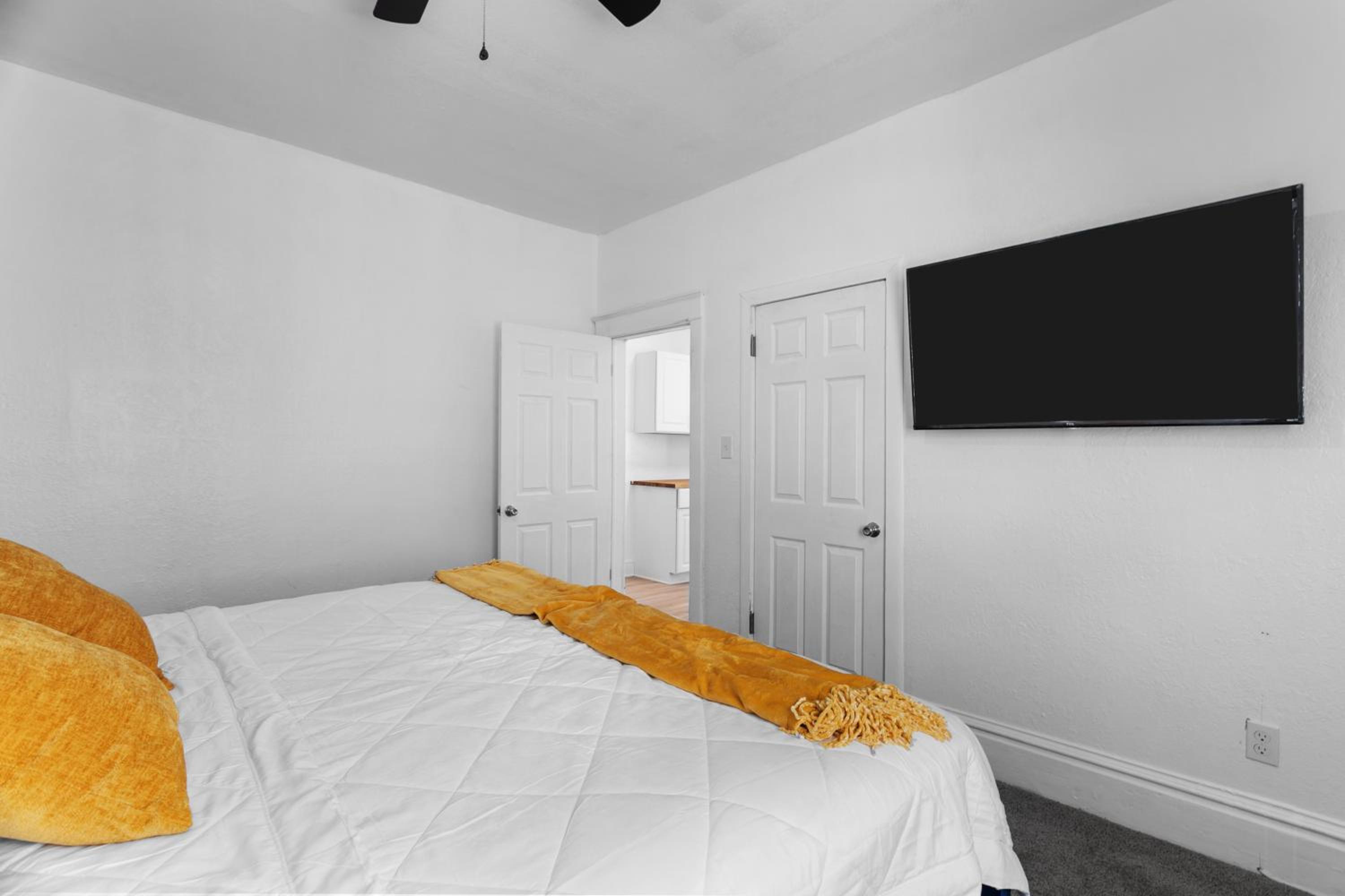 Two-Bedroom Apartment photo 2