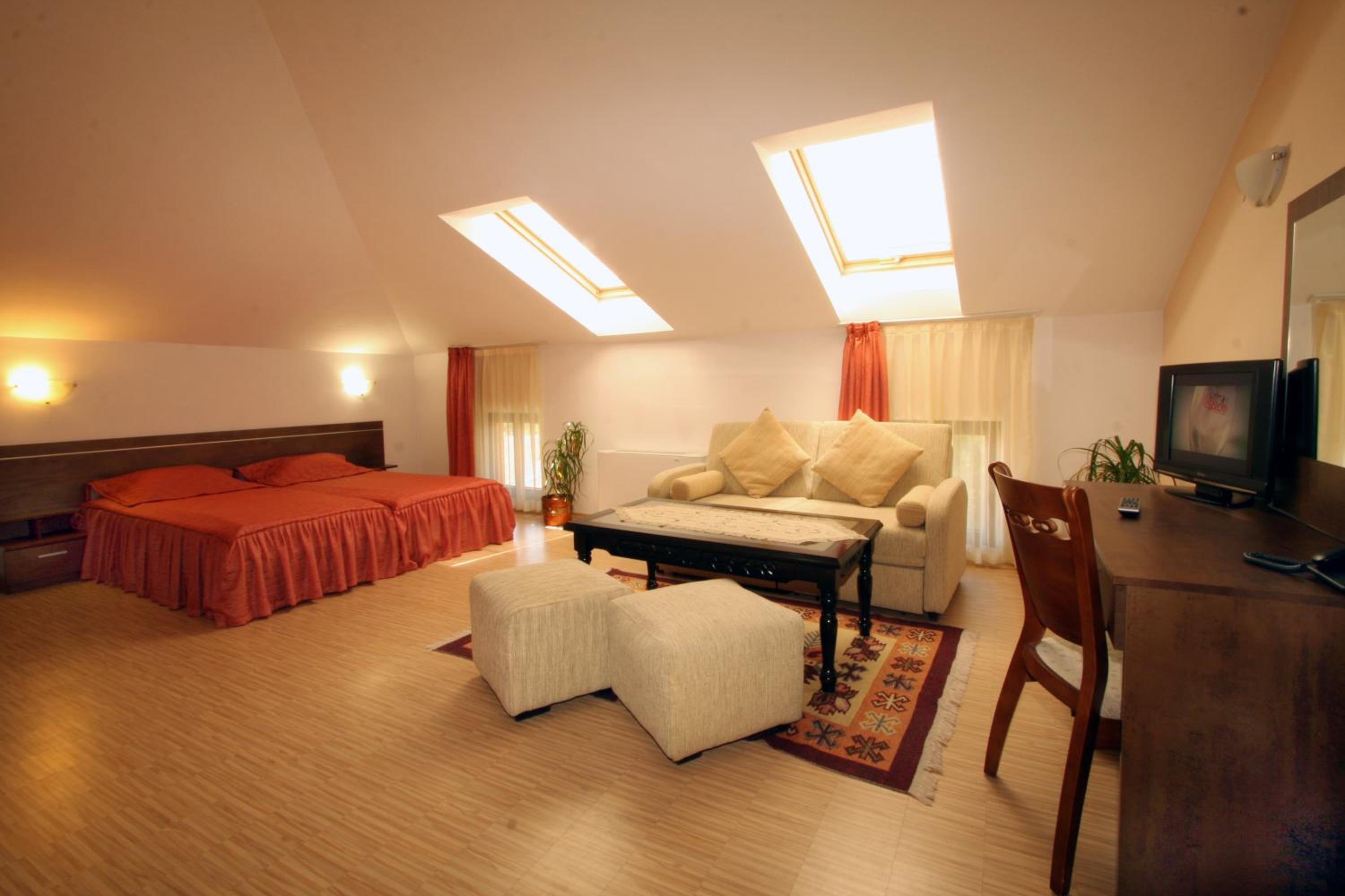 Junior Suite (3 Adults) photo 1