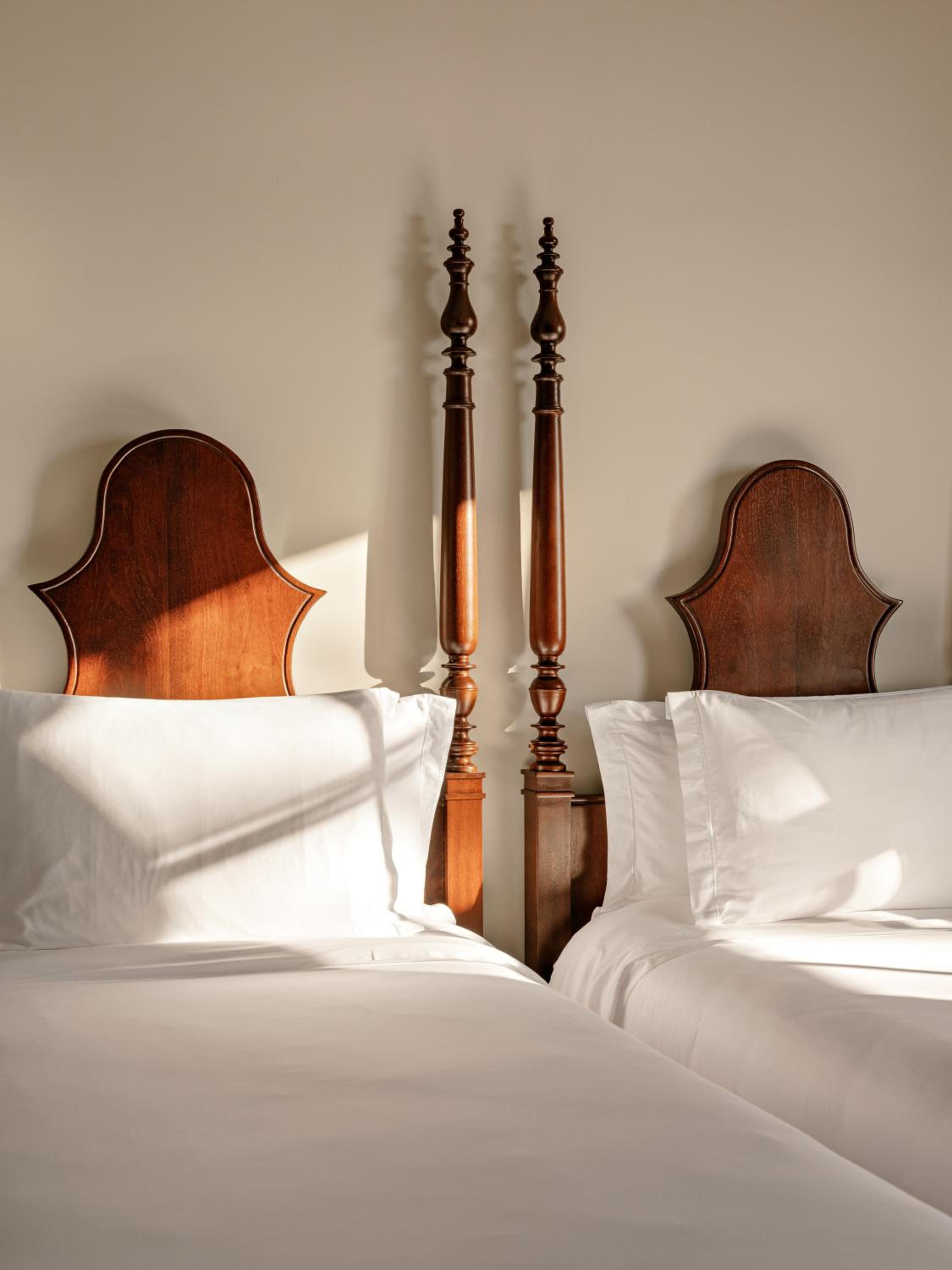 Deluxe Room - Photo 4
