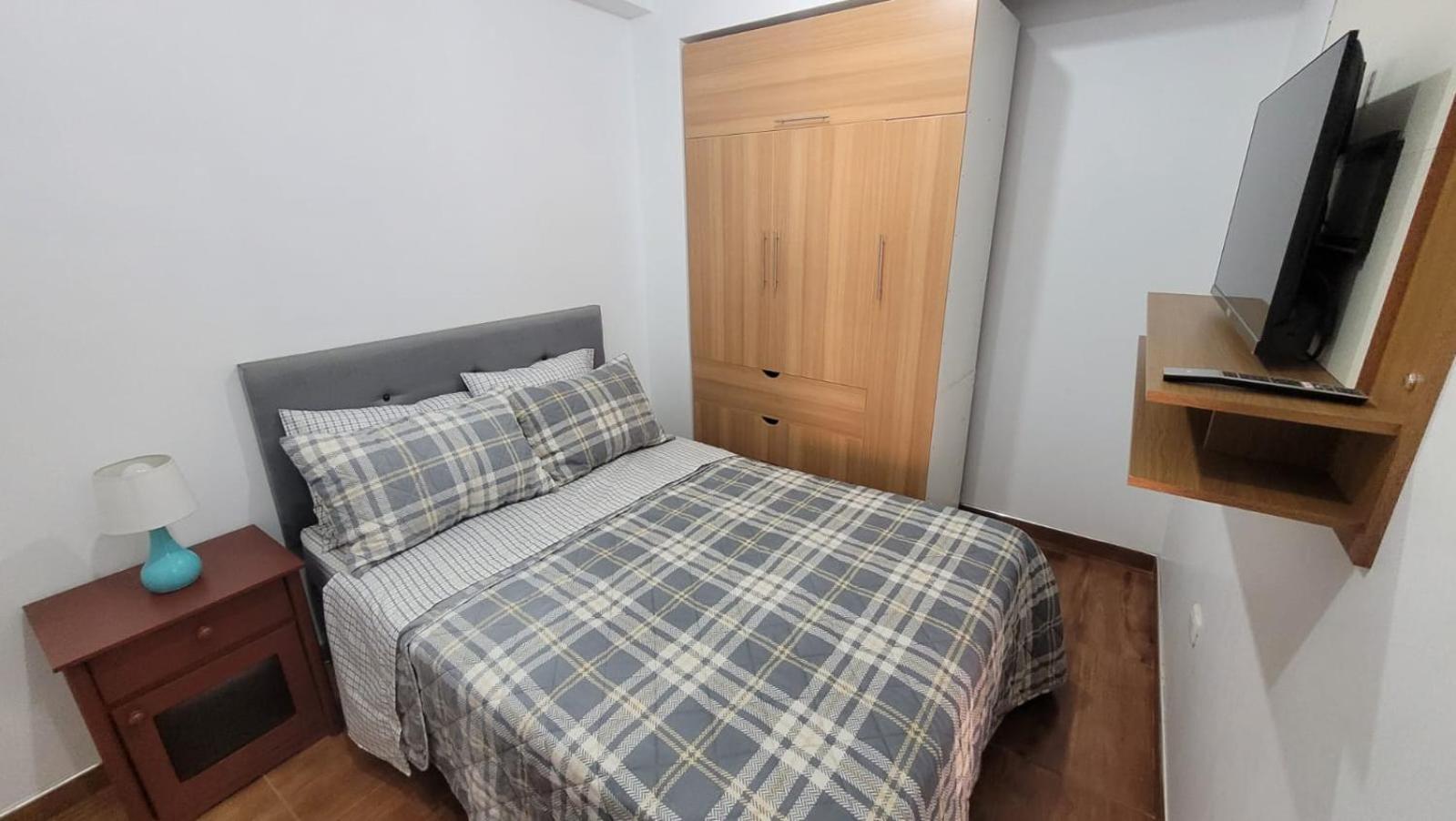 Three-Bedroom Apartment photo 2