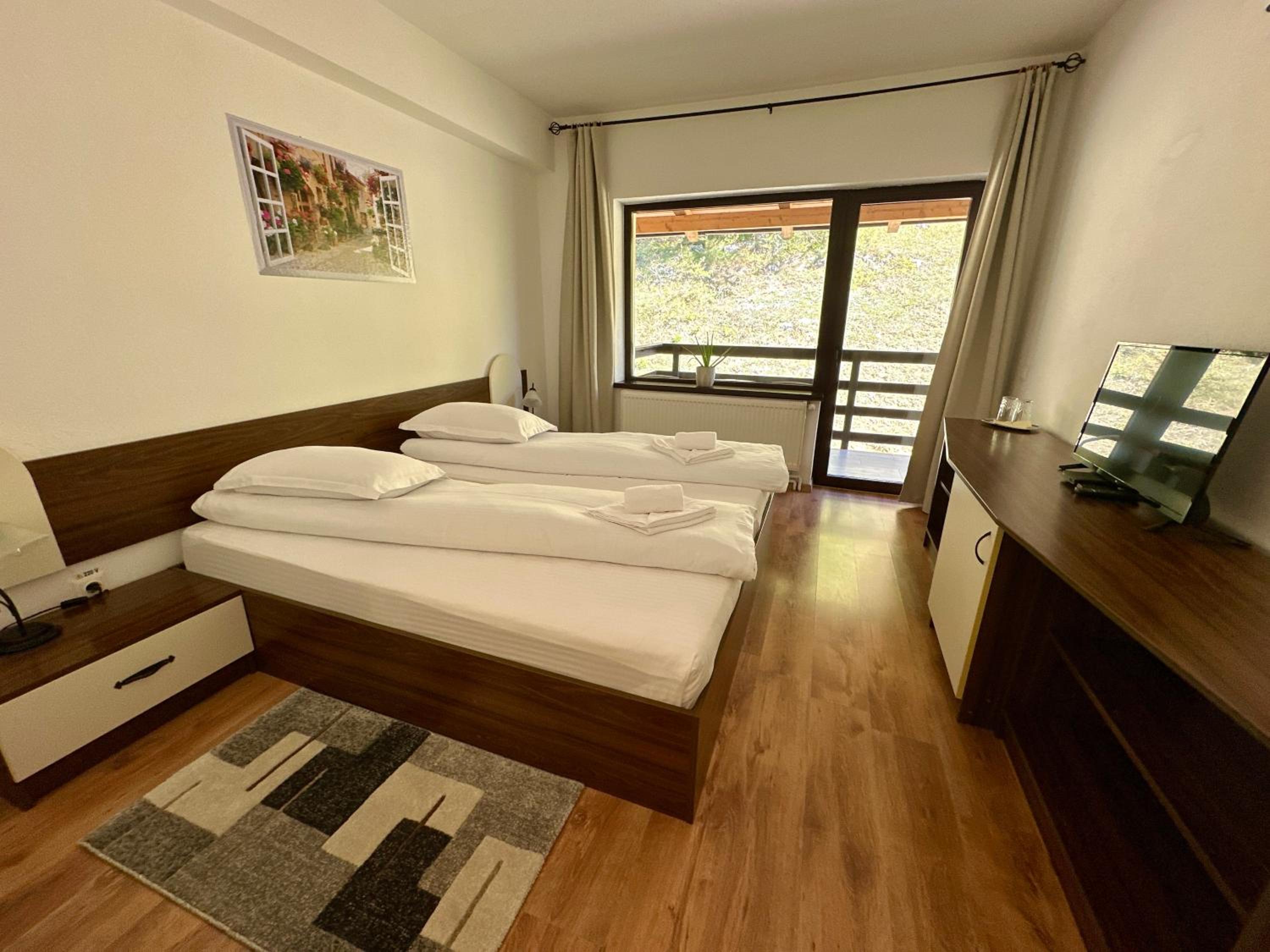 Standard Twin Room photo 1