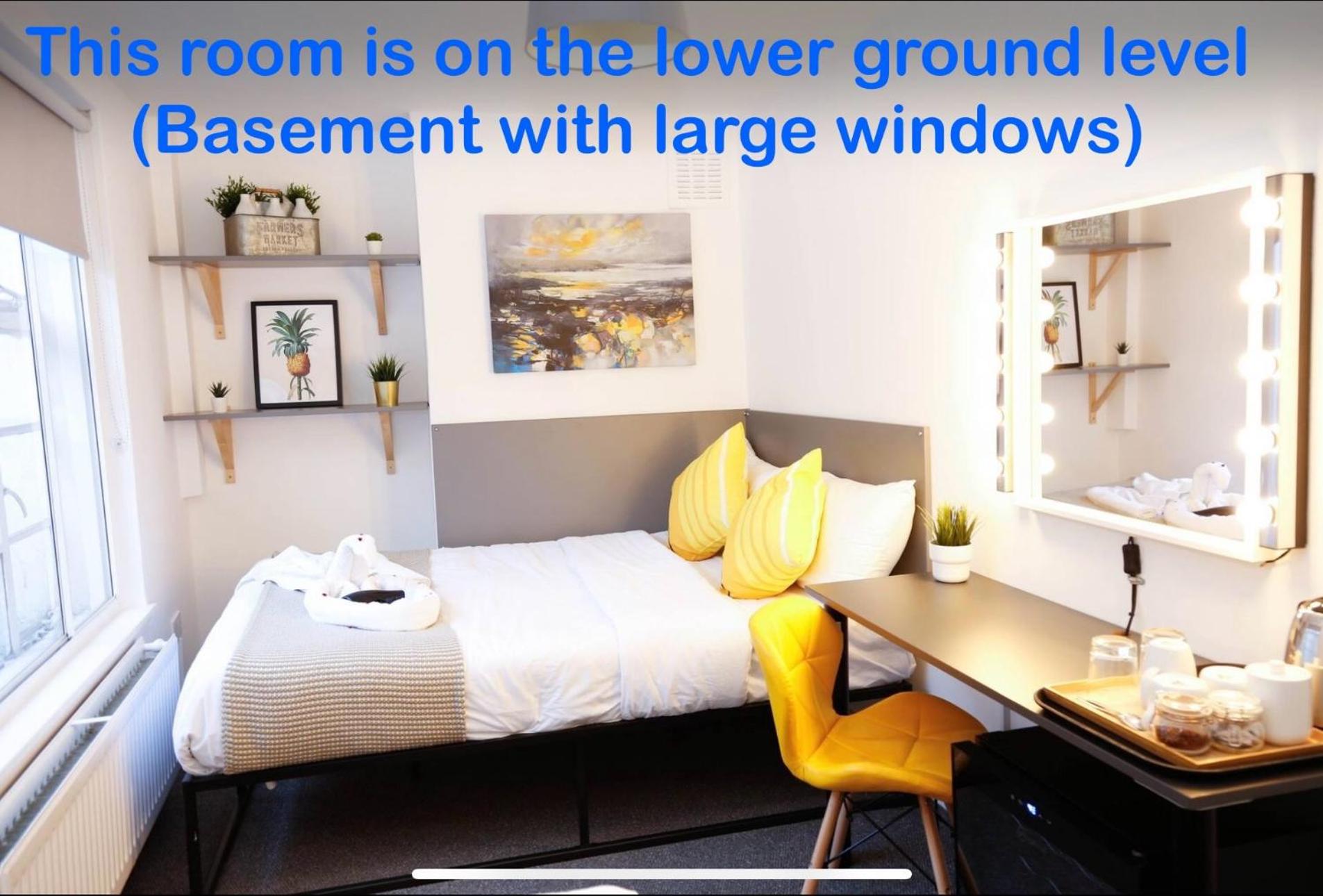 Economy Triple Room photo 1