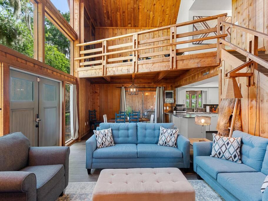 Three-Bedroom House photo 1