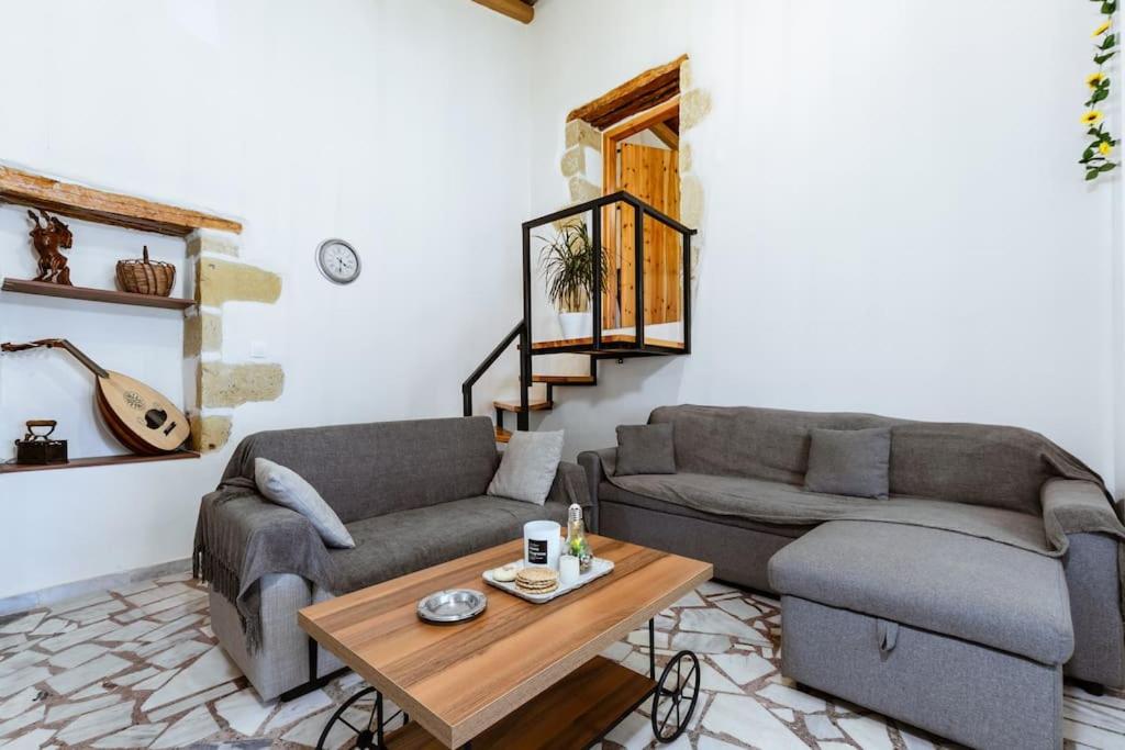 One-Bedroom House photo 2