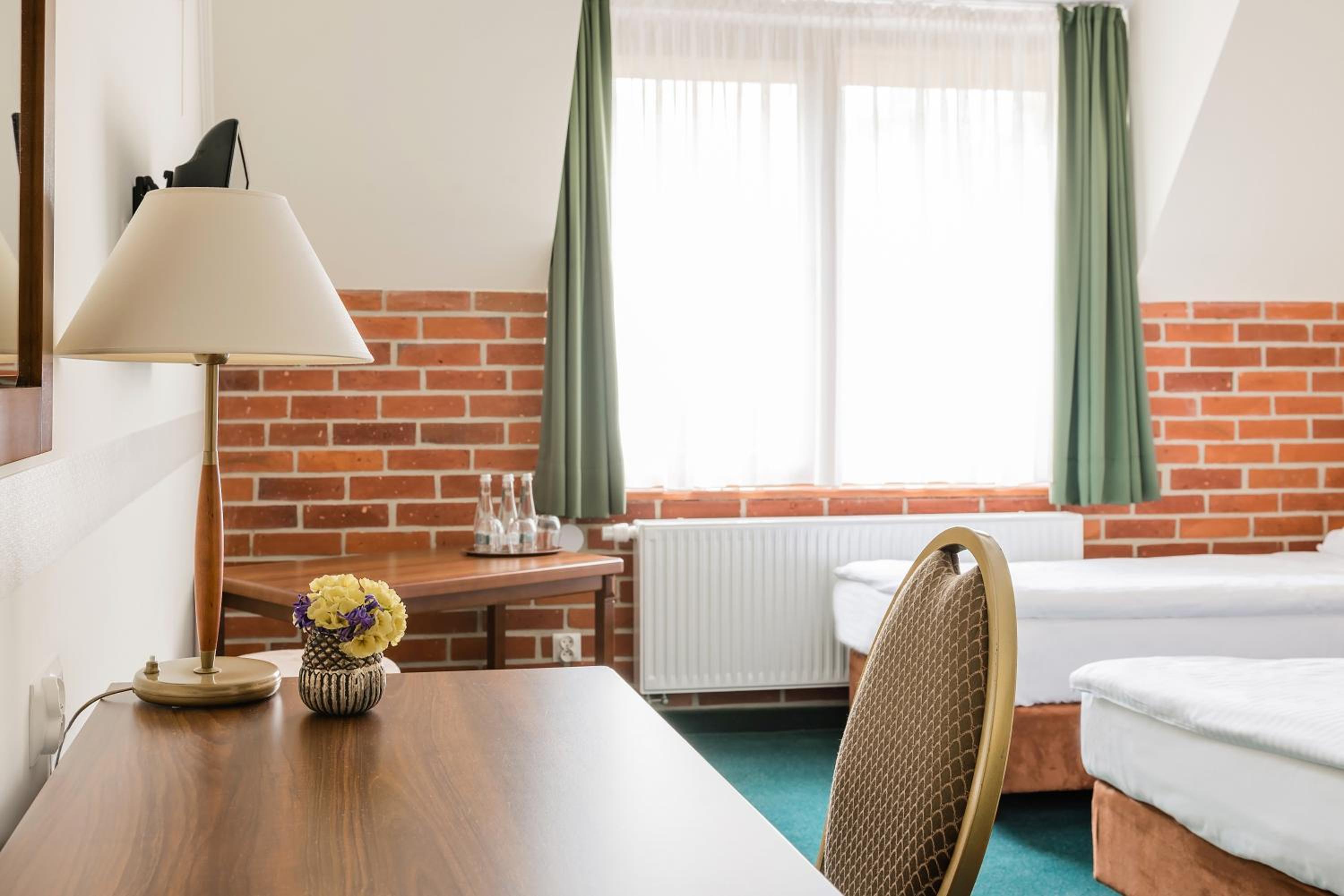 Large Double Room