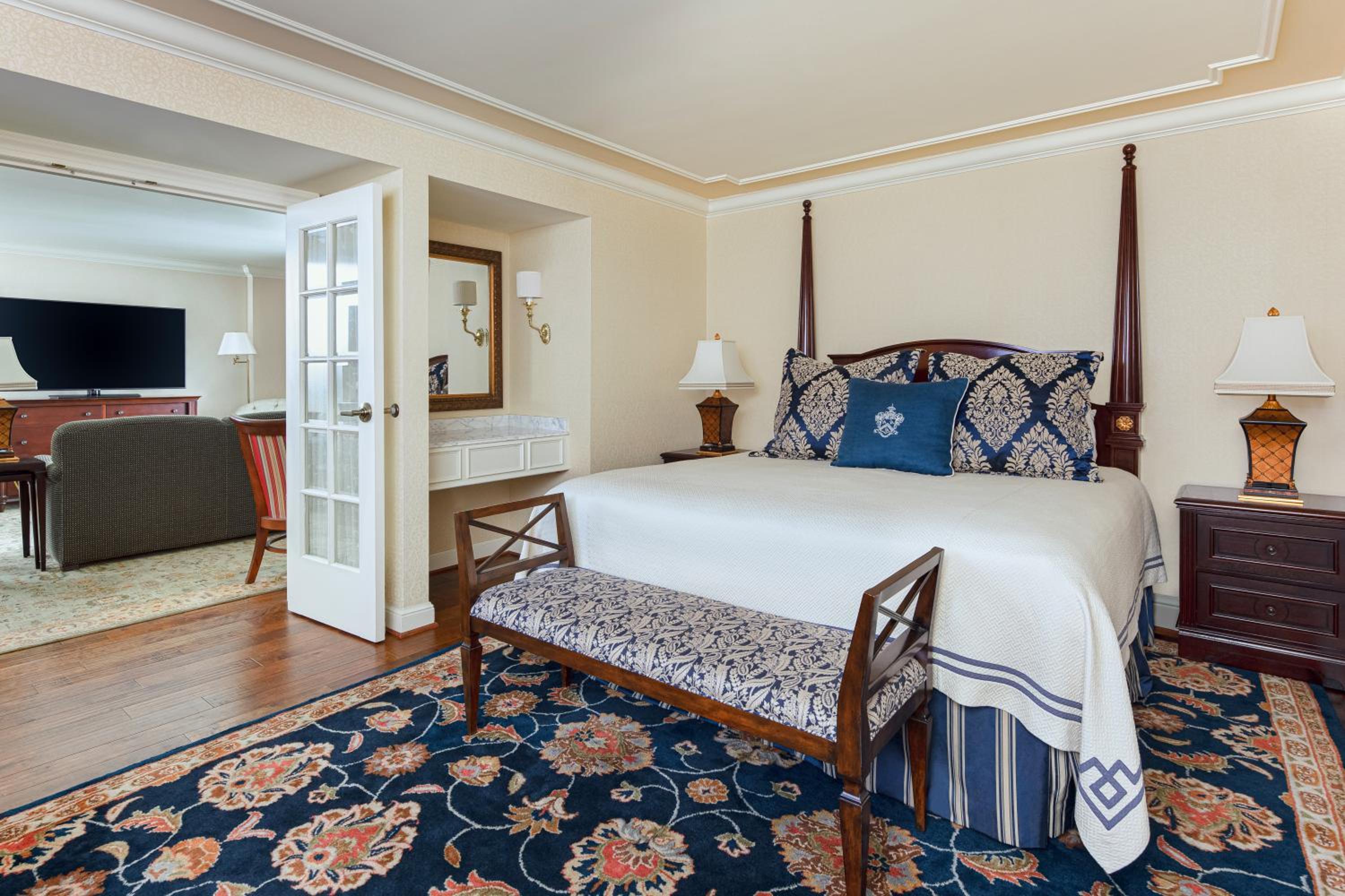 Deluxe Suite - Photo 1