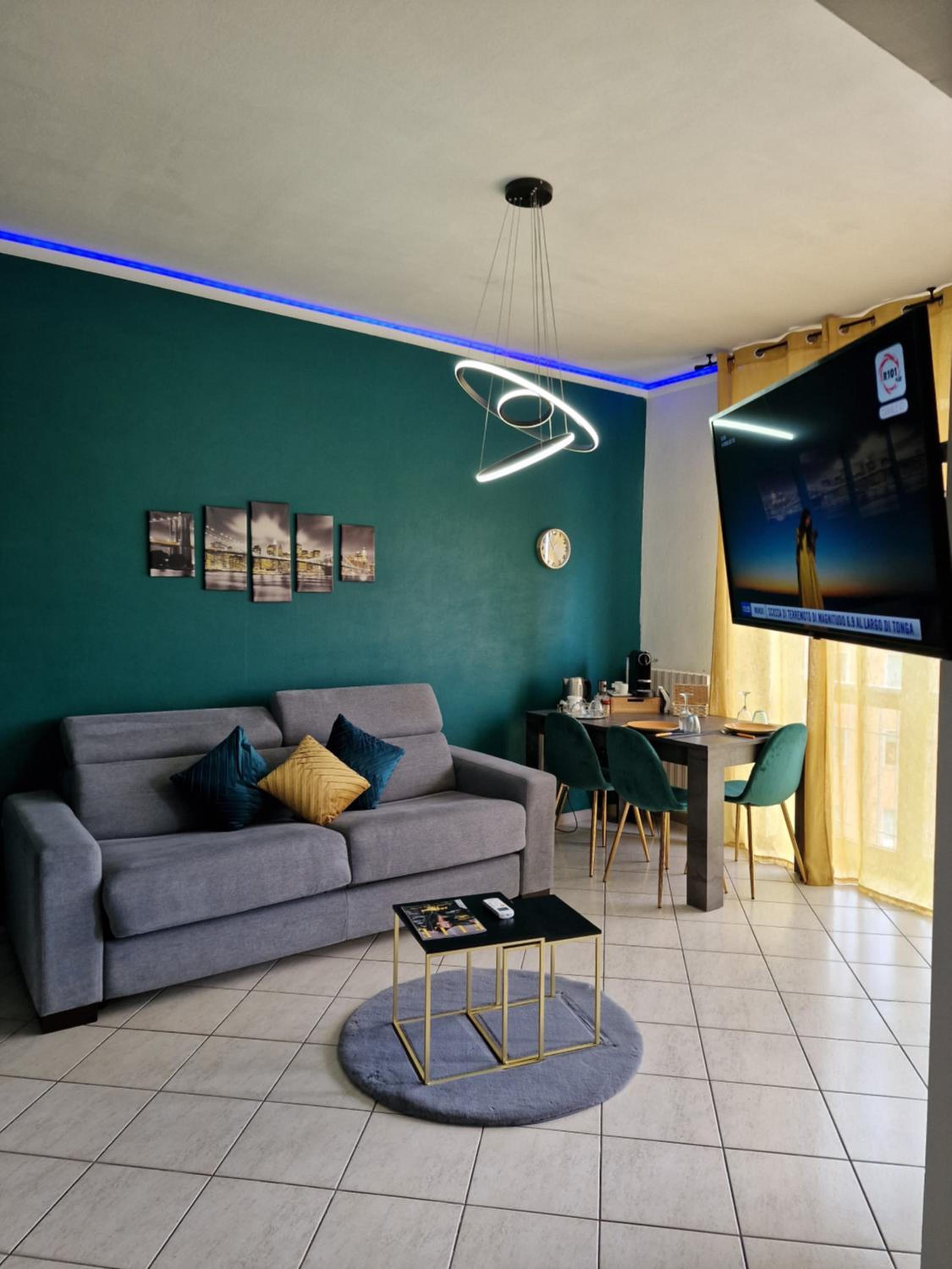 Studio Apartment with Balcony