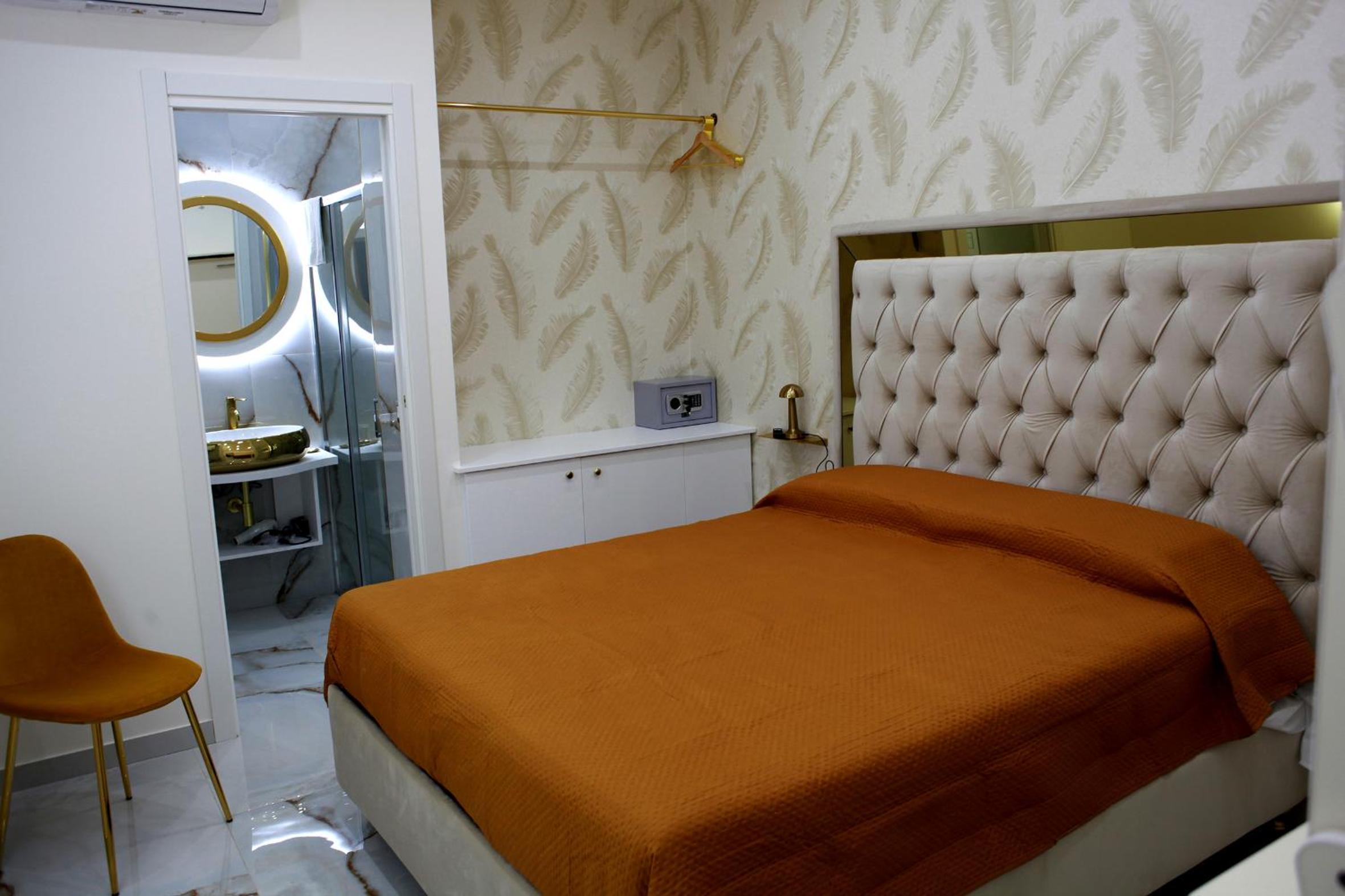 Deluxe Queen Room