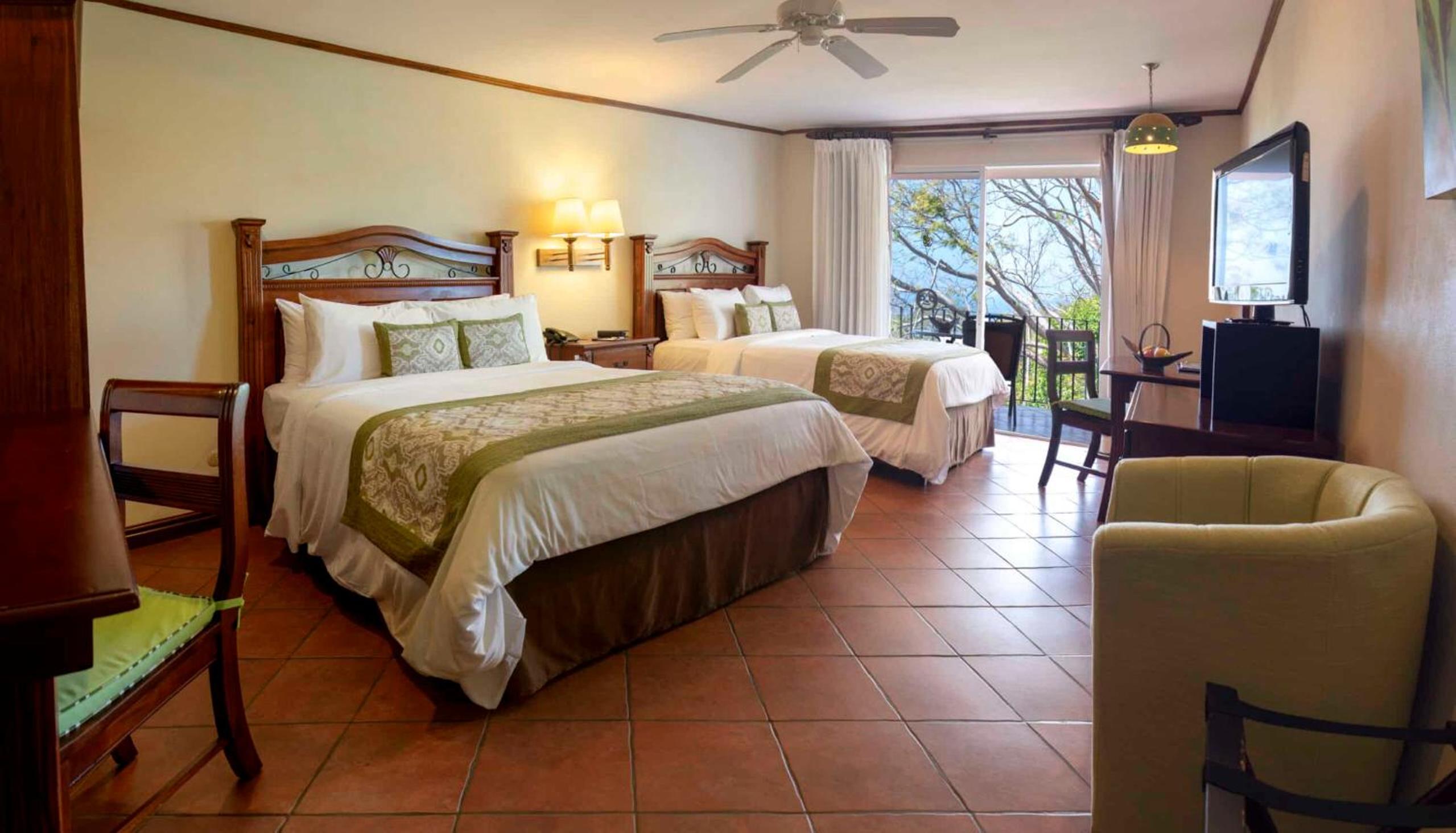 Superior Double Room with Two Double Beds - Photo 1