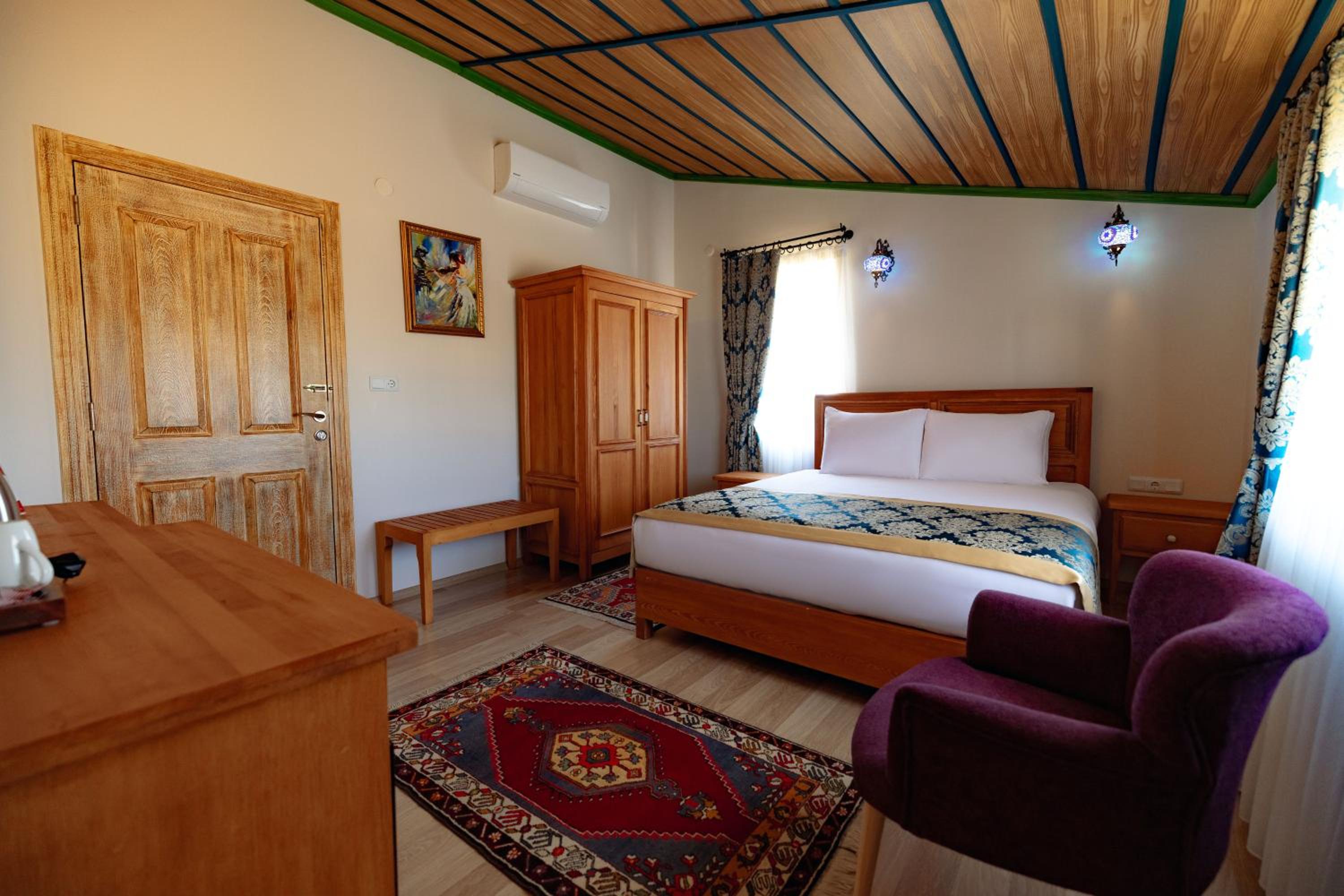 Standard Double Room - Photo 4