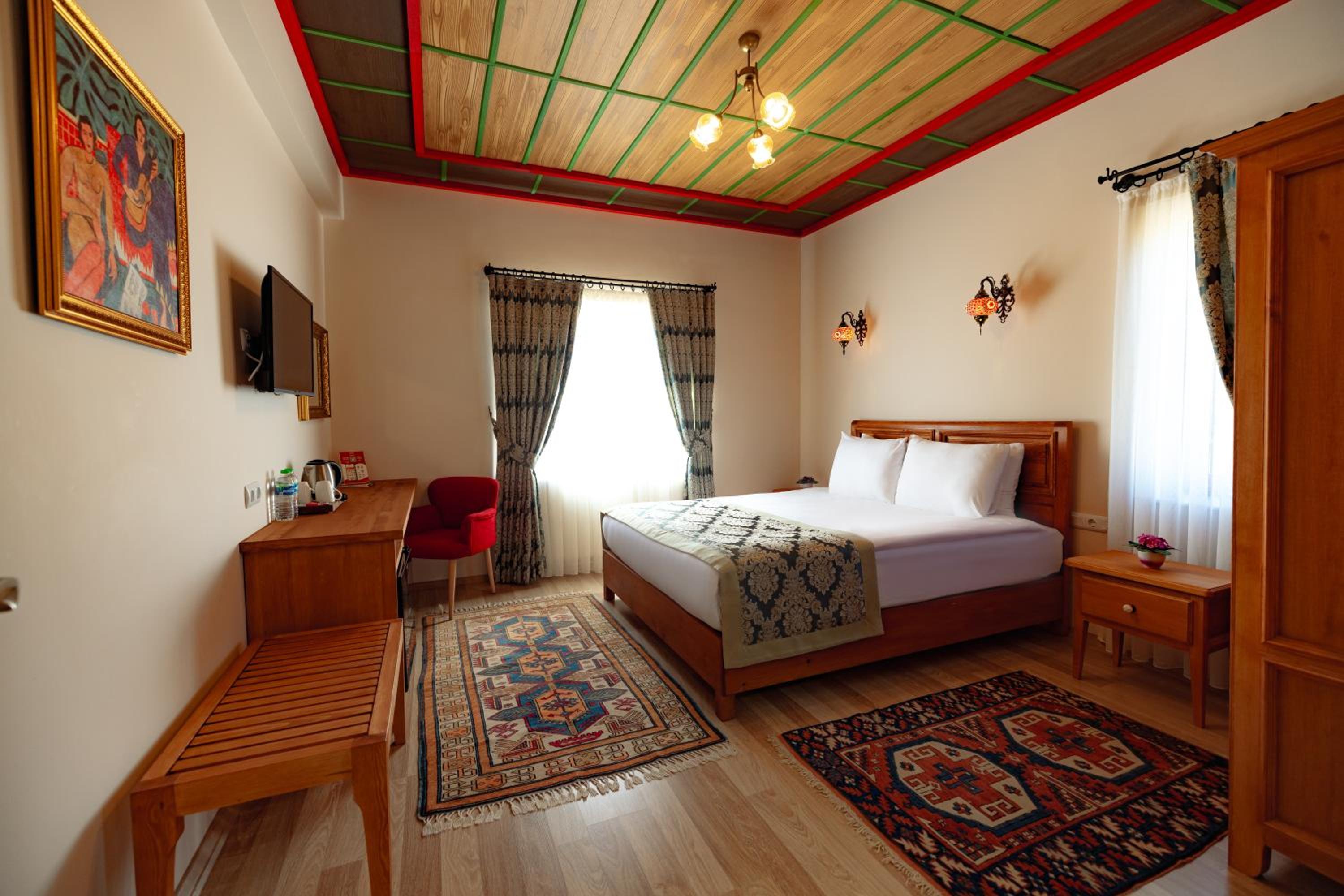 Standard Double Room - Photo 2