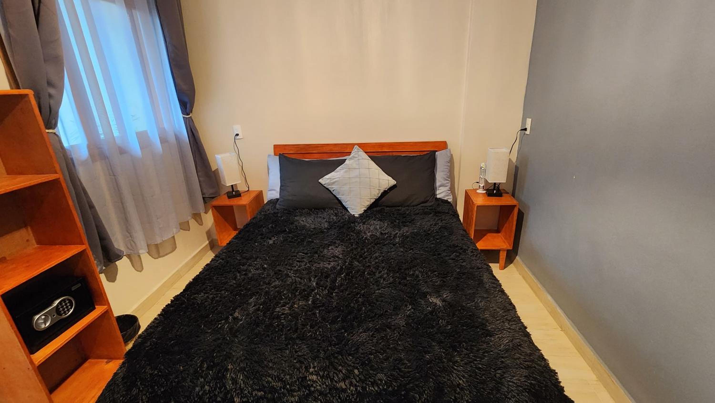 Standard Queen Room
