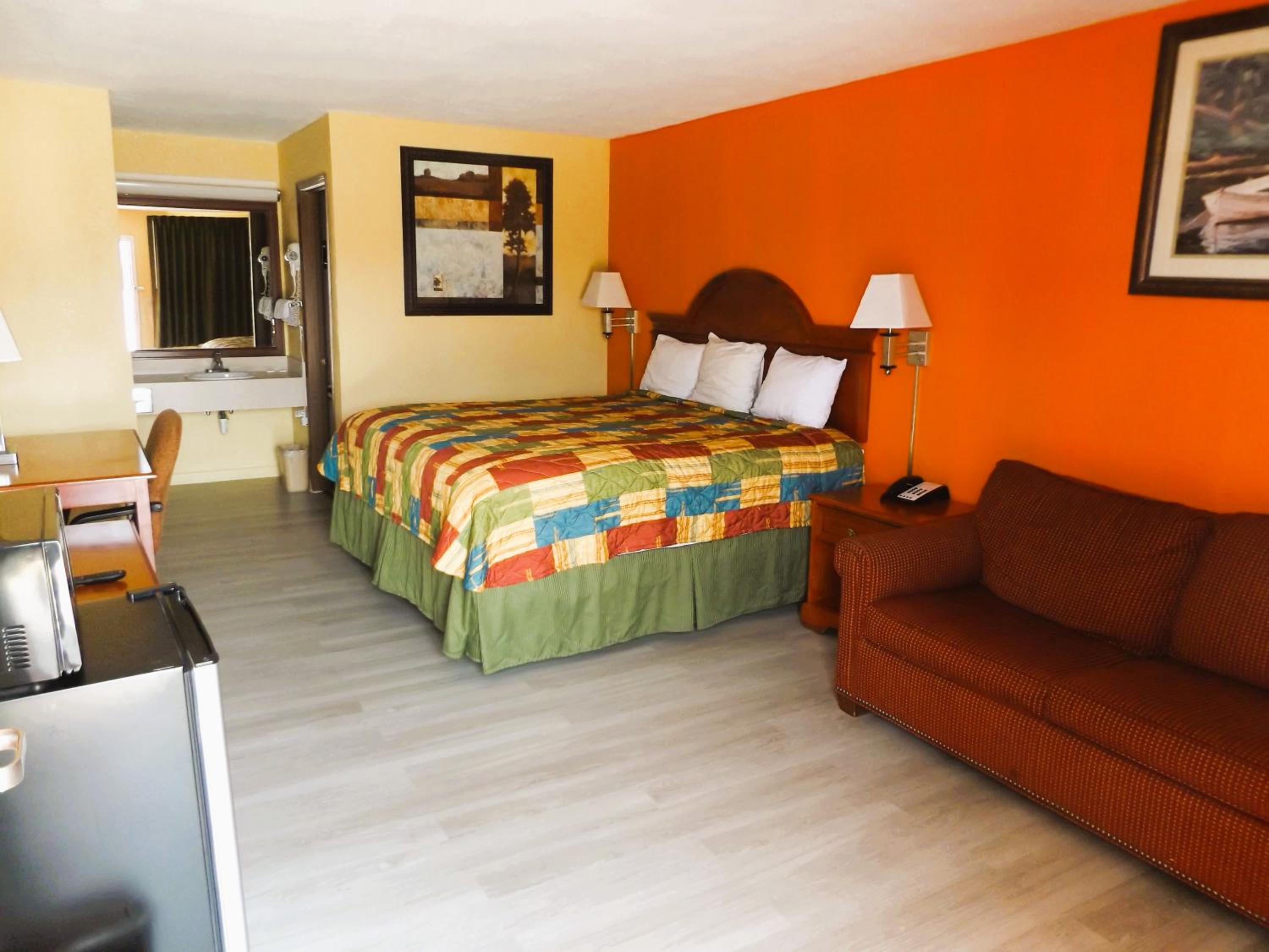 Deluxe King Room photo 3