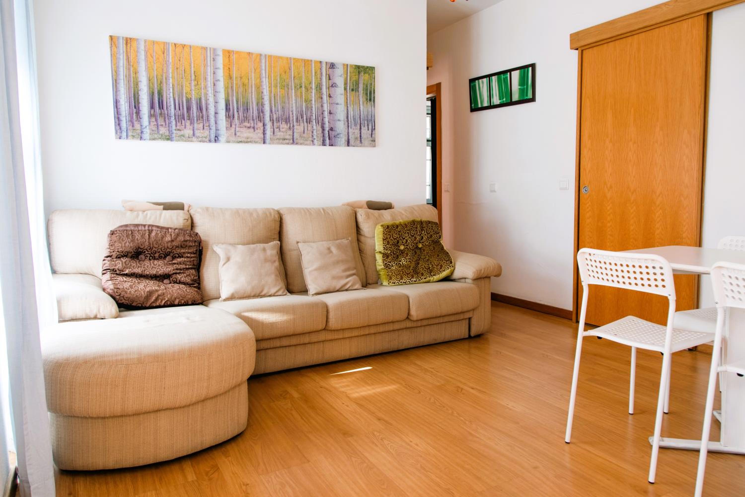 Two-Bedroom Apartment (3 Adults) - Photo 3