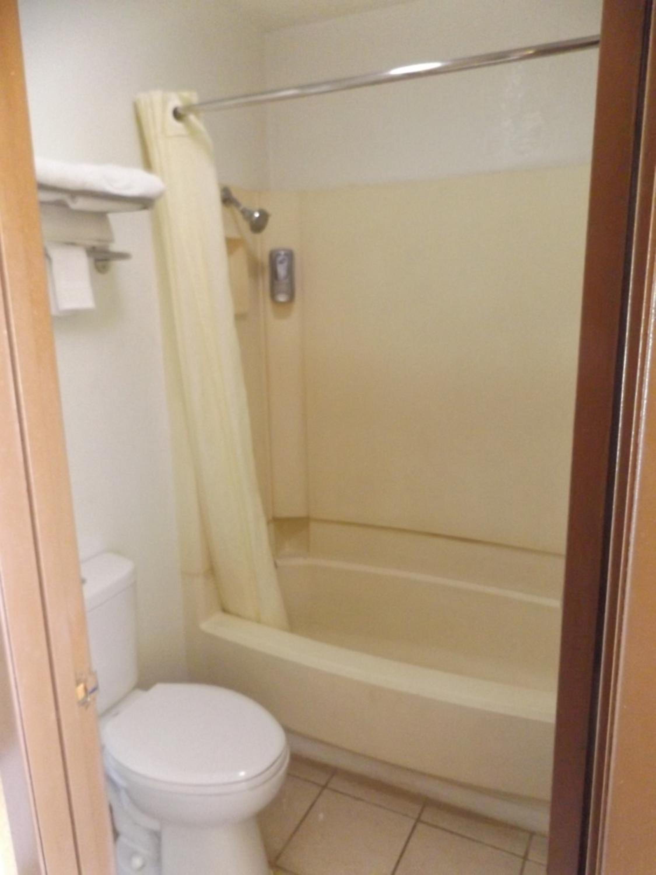 Deluxe Queen Room photo 3