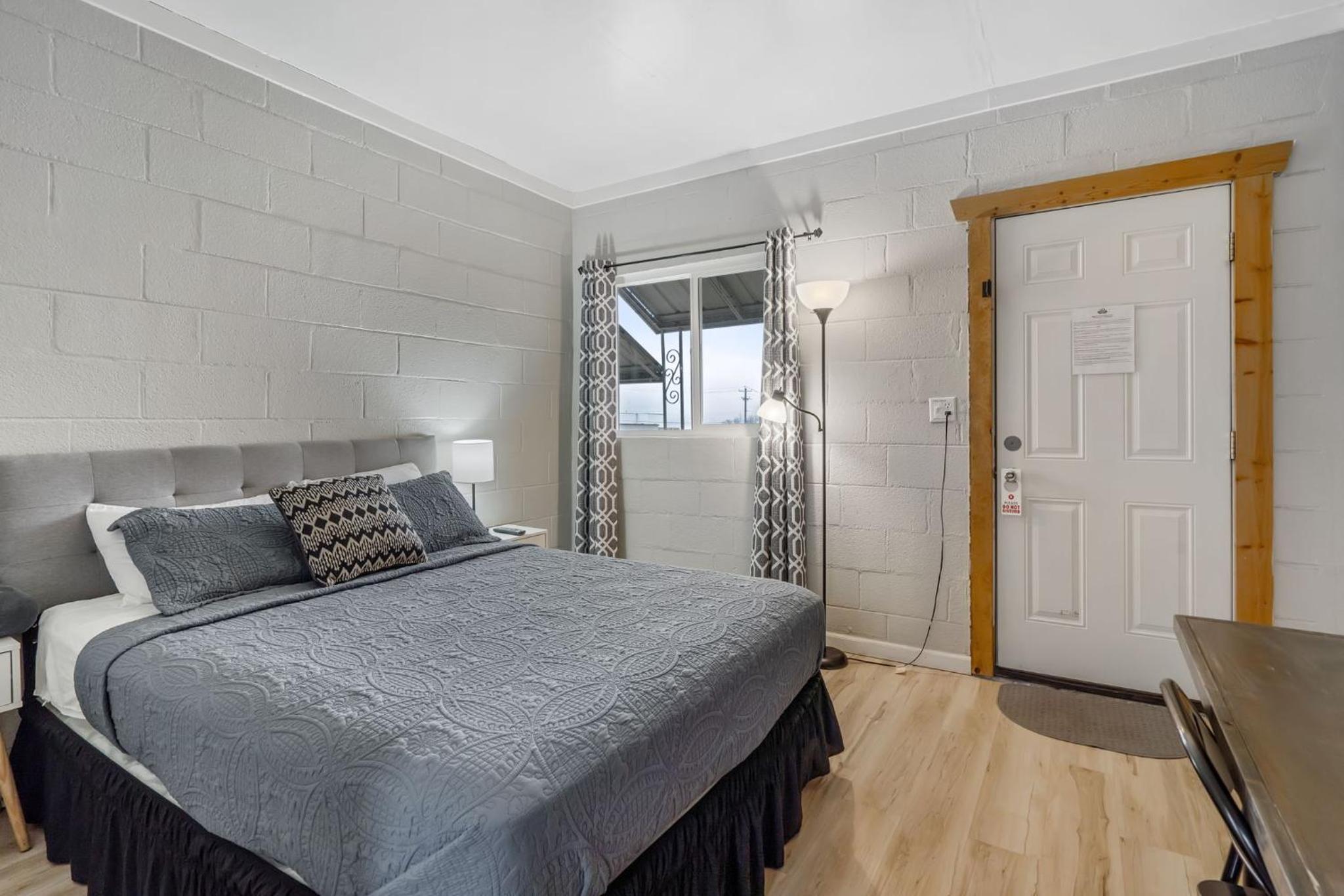 Budget Double Room photo 1