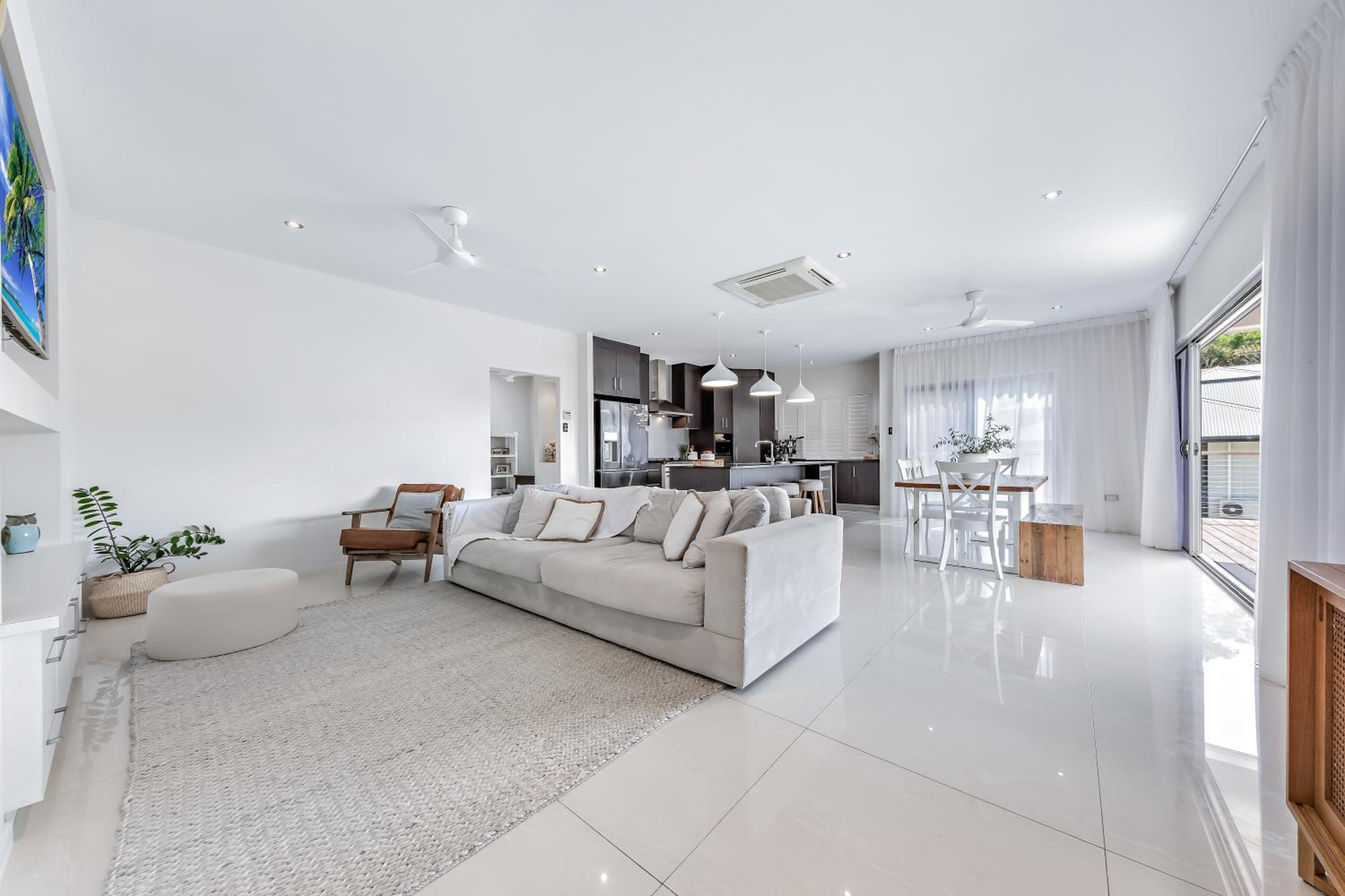 Four-Bedroom House photo 1