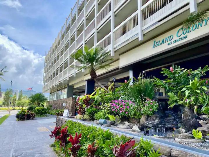 Waikiki Beach 1Bedroom Luxury Condo!: One-Bedroom Apartment photo