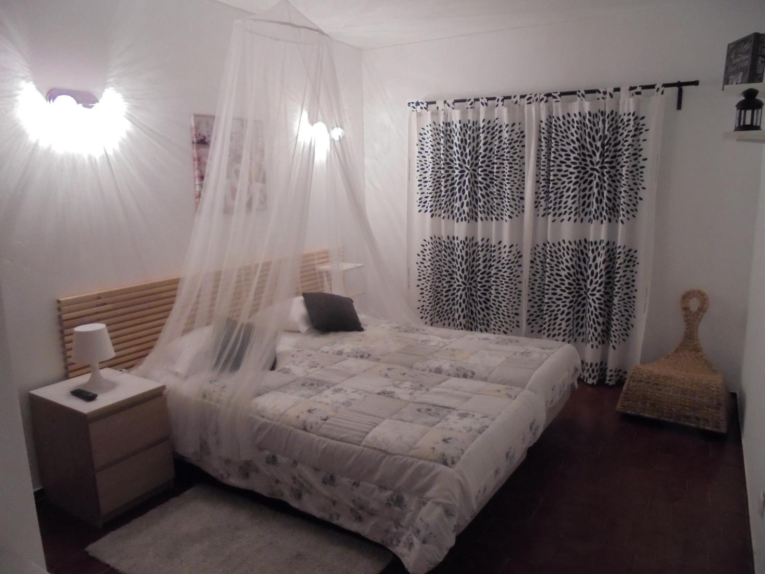 Twin Room with Private Bathroom photo 1