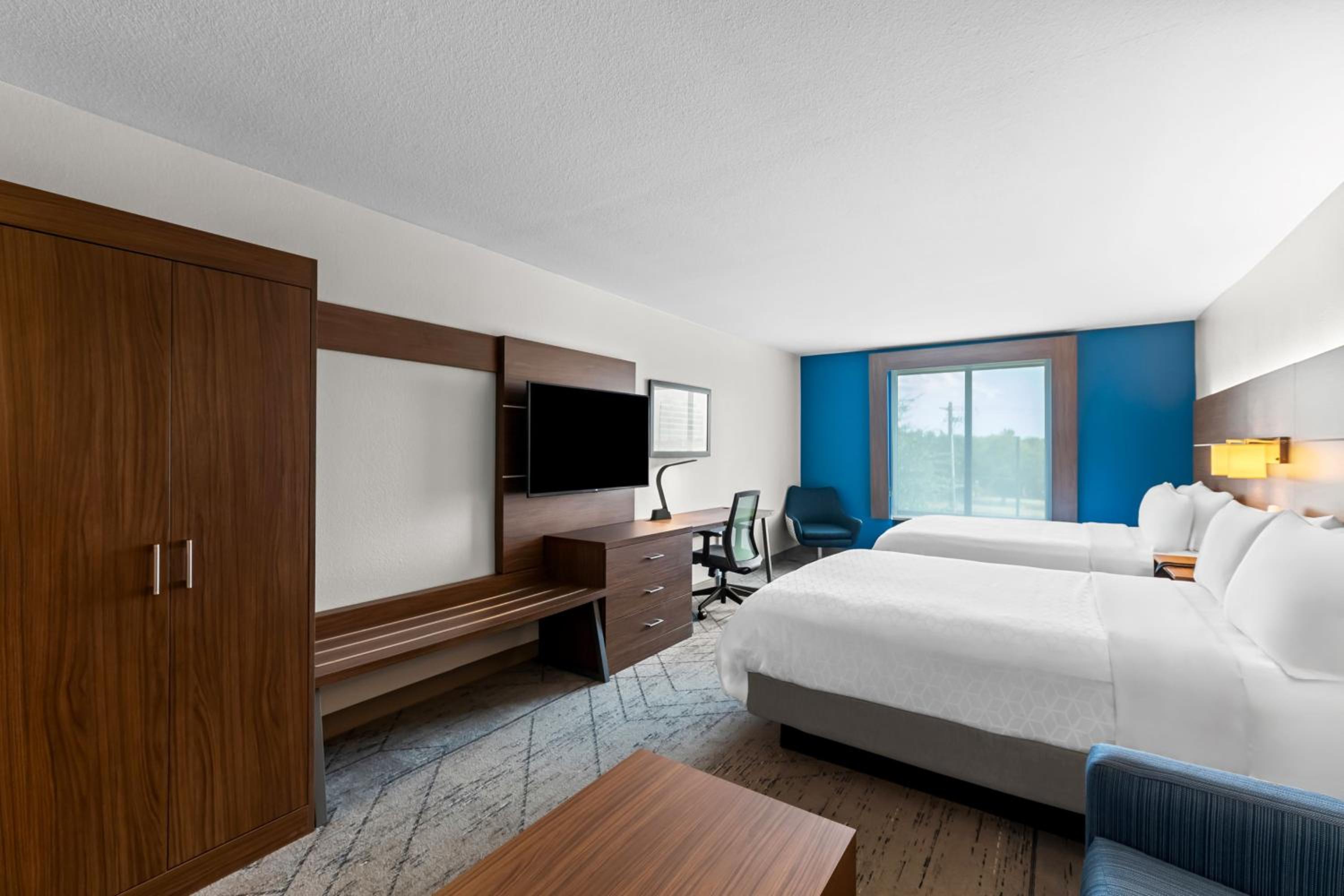 Suite with Two Beds - Non-Smoking - Photo 7