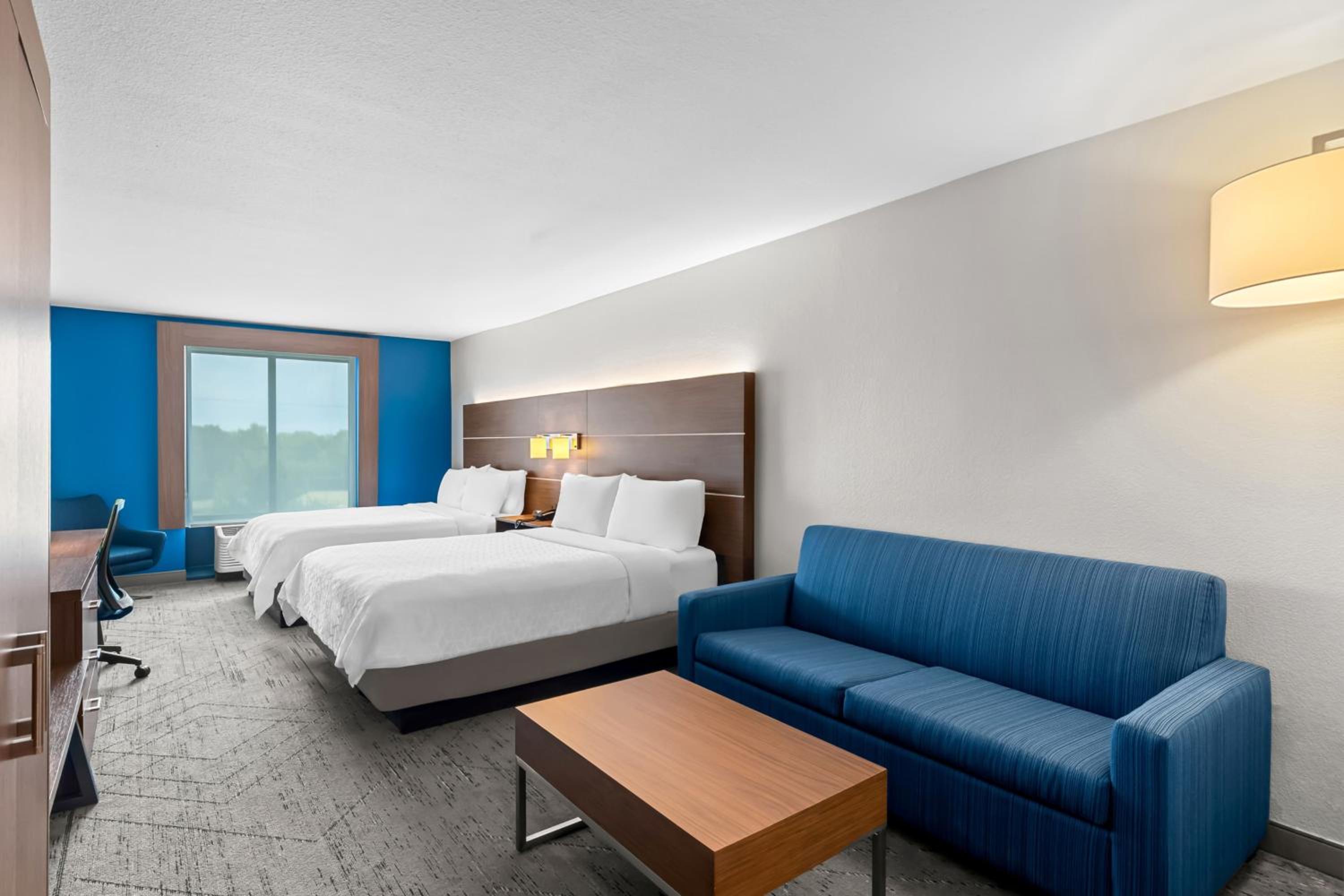 Suite with Two Beds - Non-Smoking - Photo 2
