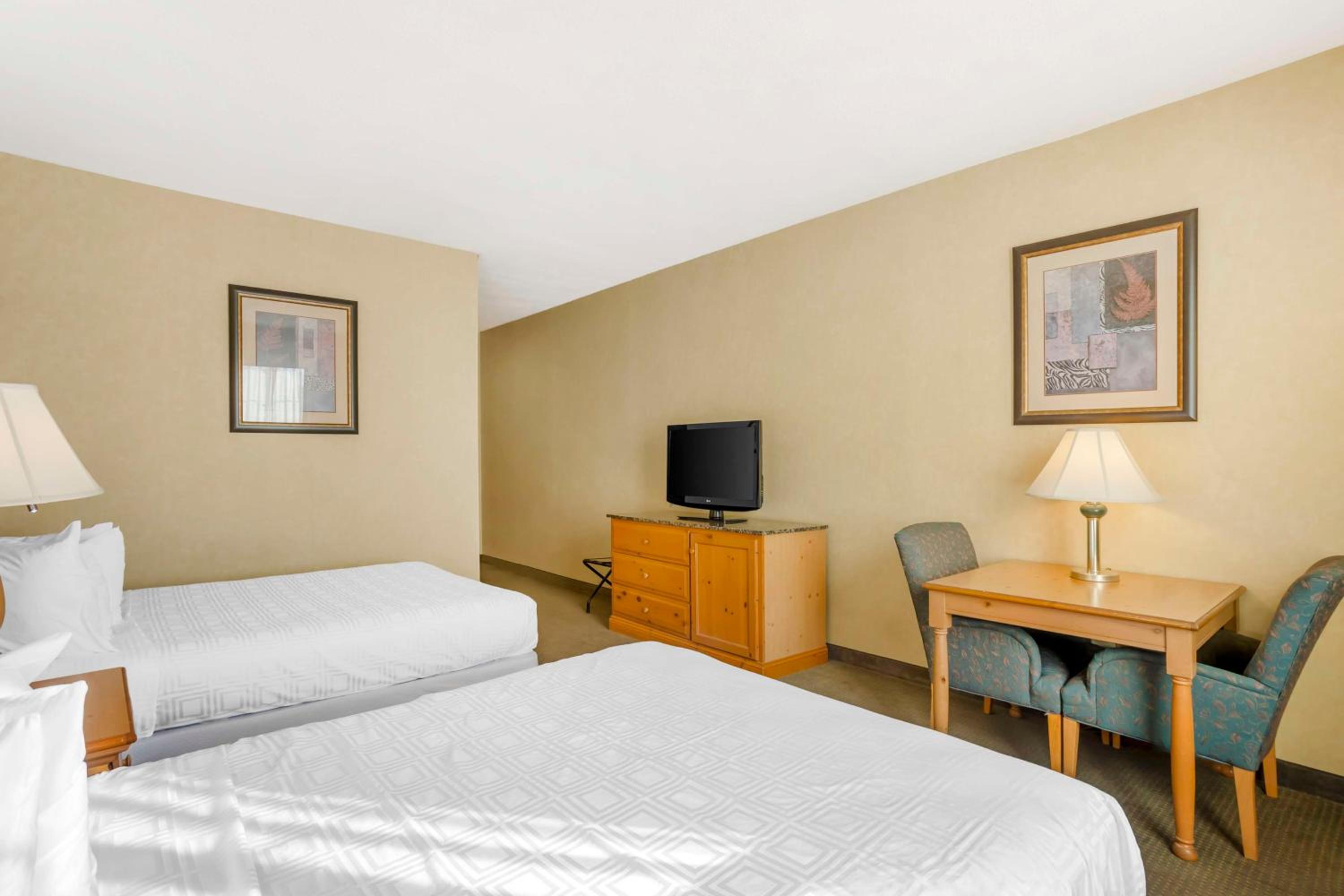 Queen Room with Two Queen Beds - Disability Access