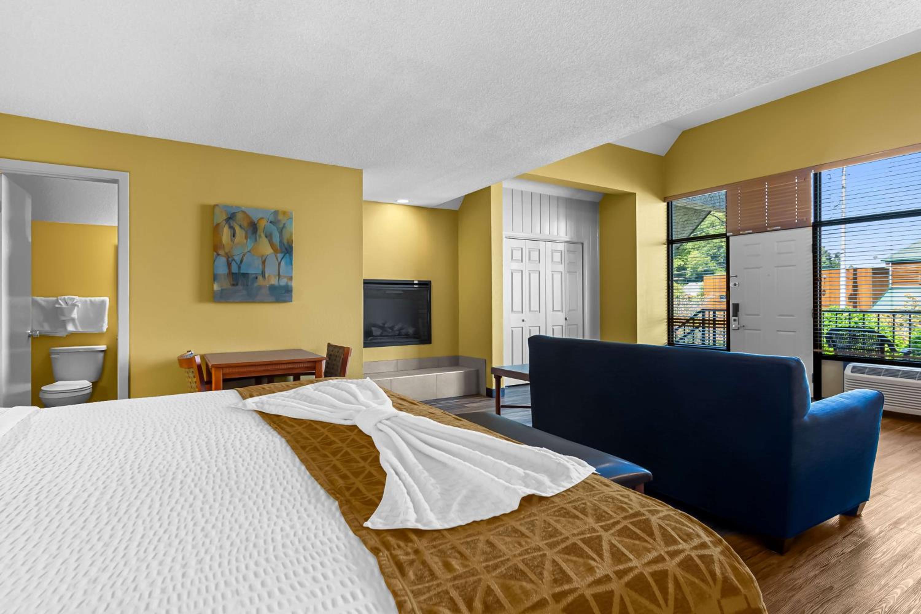 King Room with Private Balcony