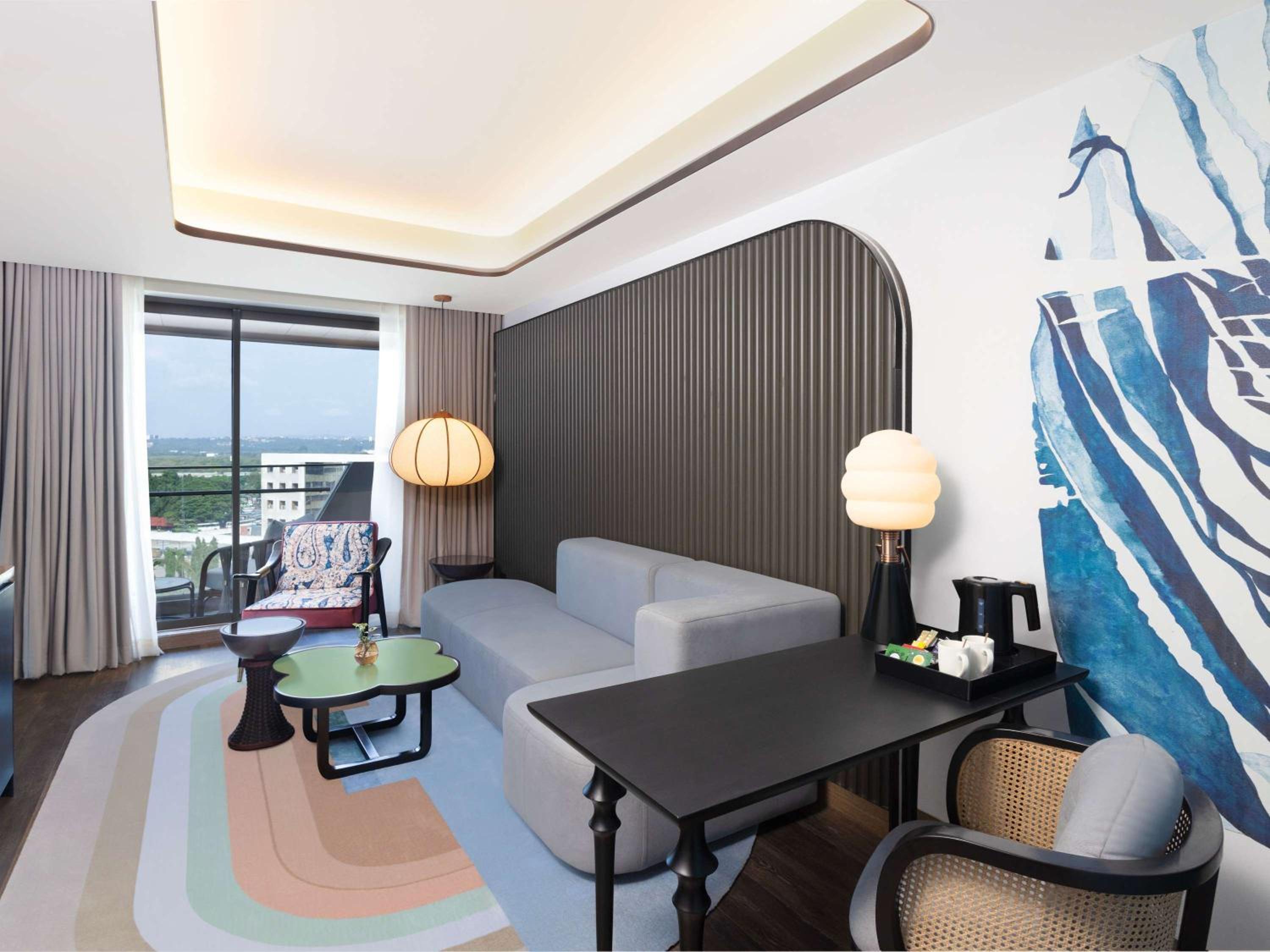 Executive Double Suite with Sofa Bed and Balcony - 2 pints of Beer & 20% off on SPA once per stay - Happy Hour Special: 50% discount on select brands (4-8 PM ) - Photo 1