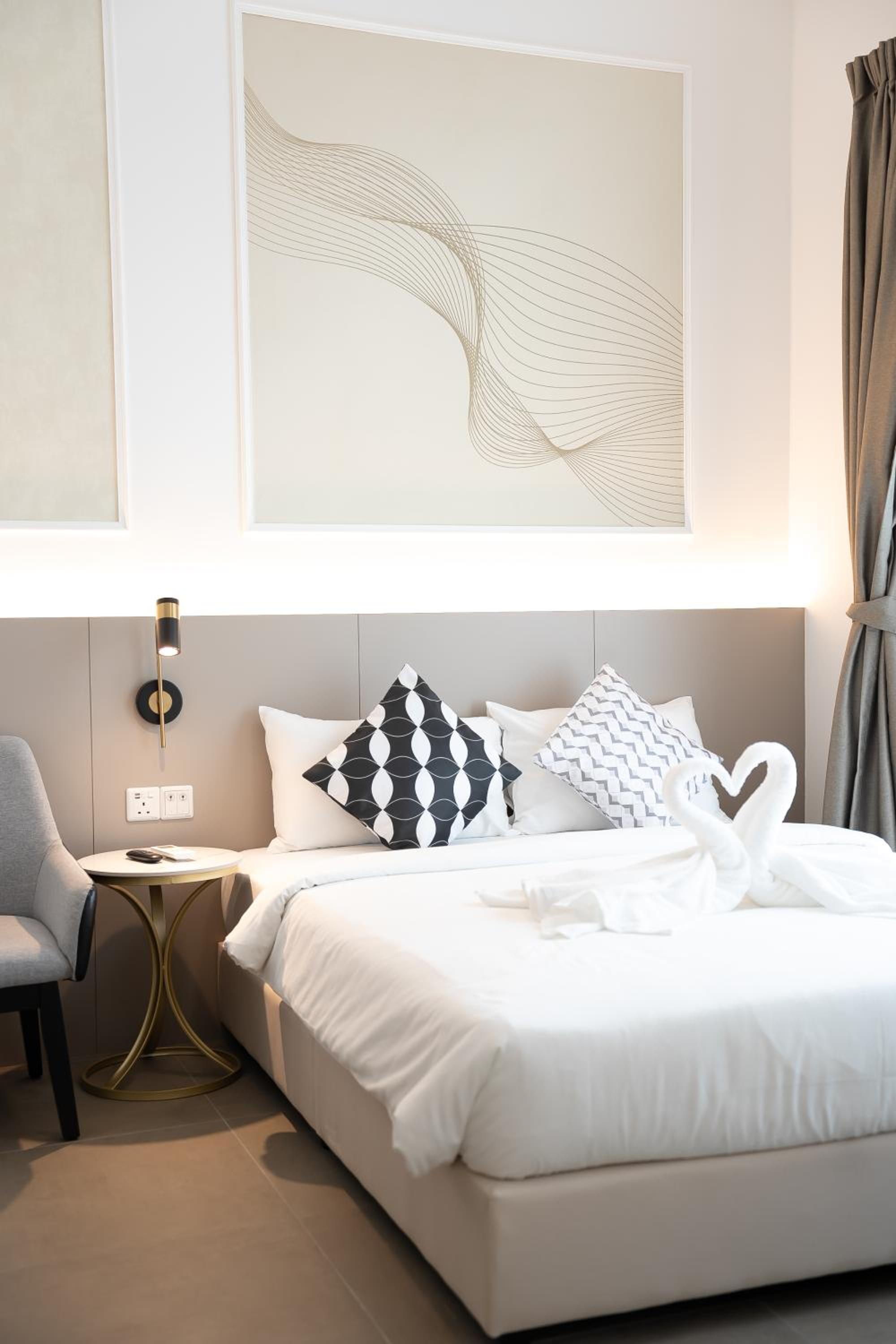 Modern Luxury 2 Bedroom