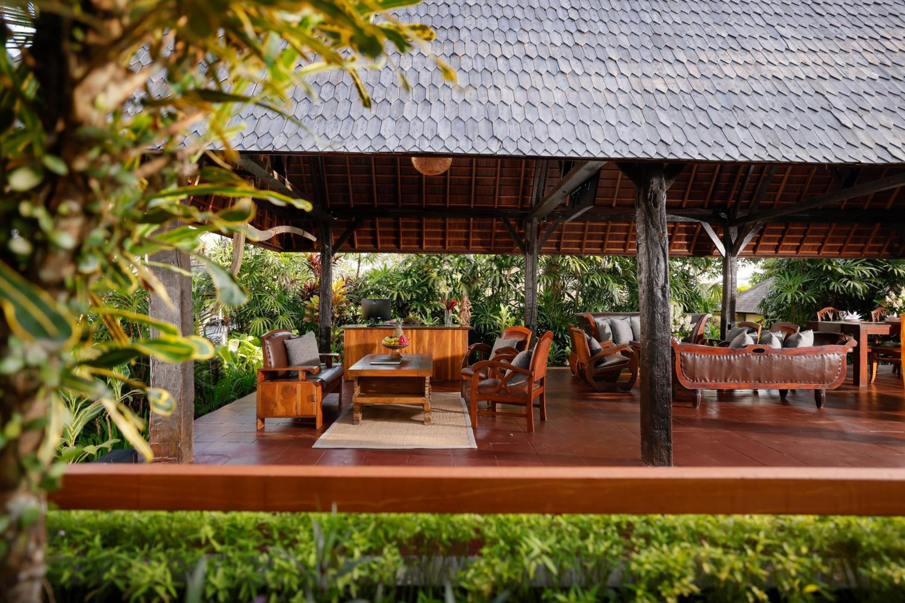 Two-Bedroom Villa - Photo 2