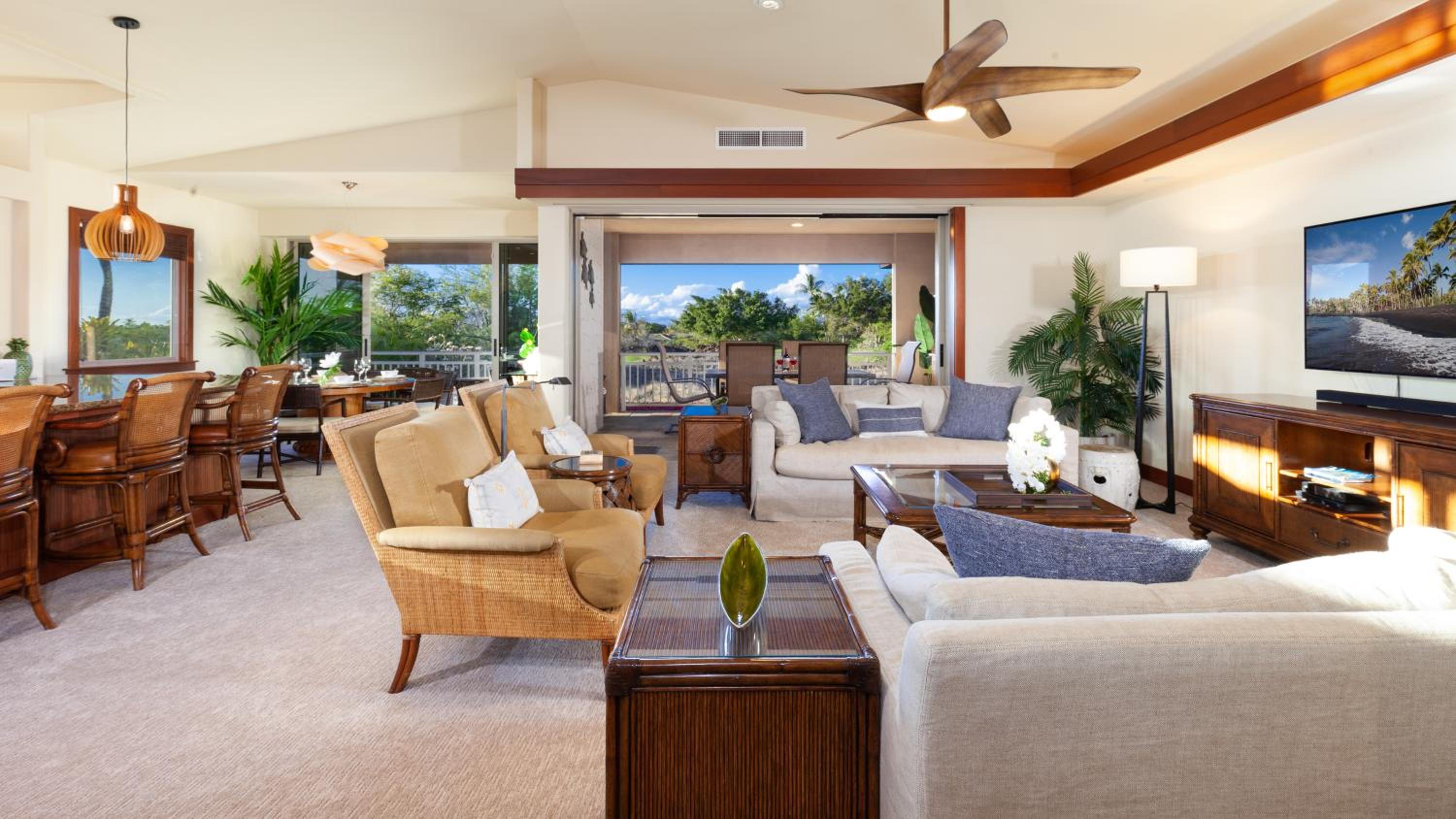 Villa photo 2