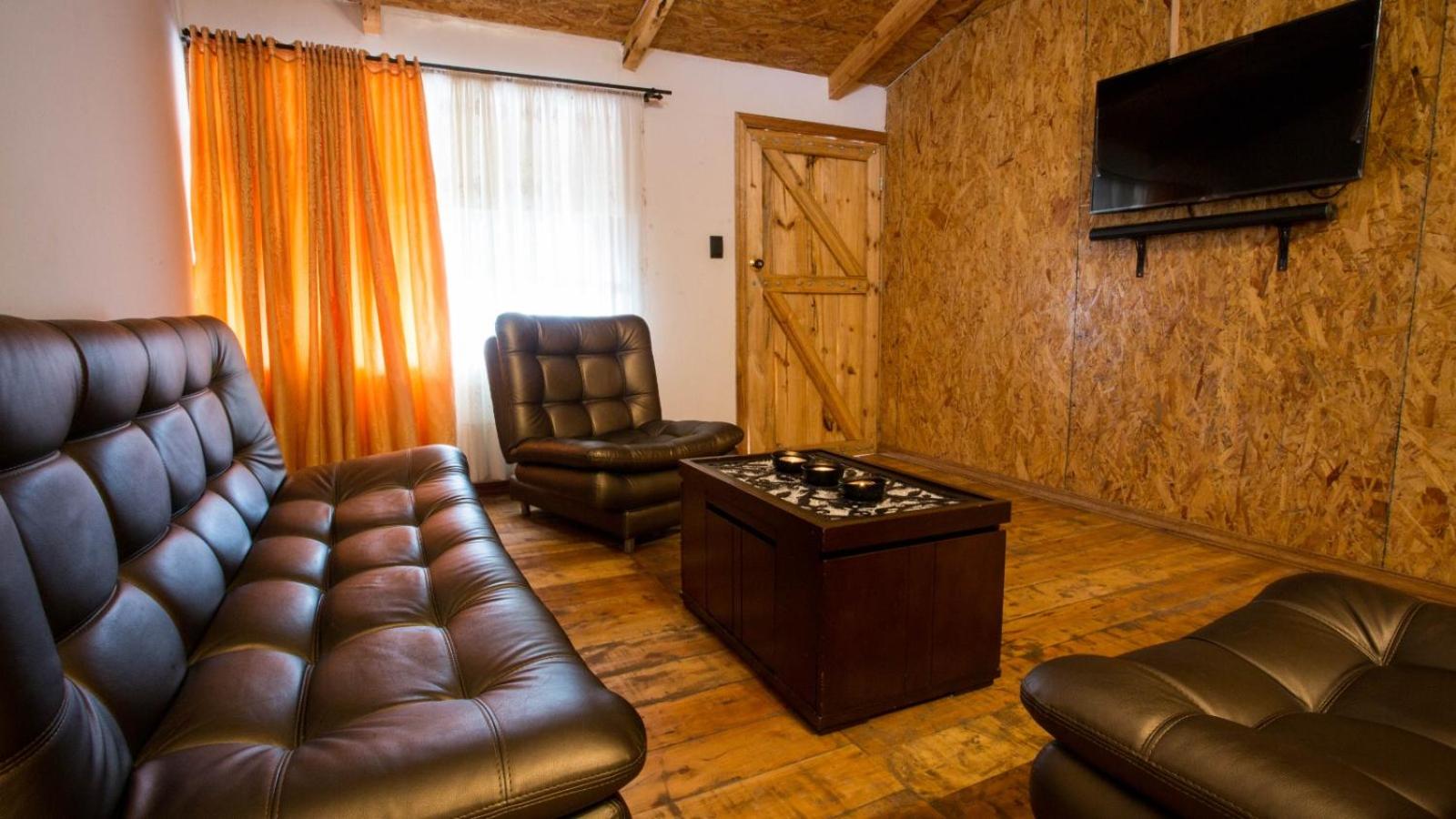 两卧室小屋