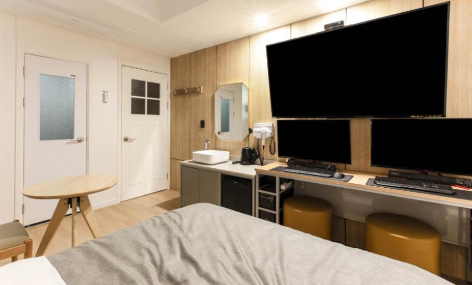 Deluxe Double Room - Photo 14