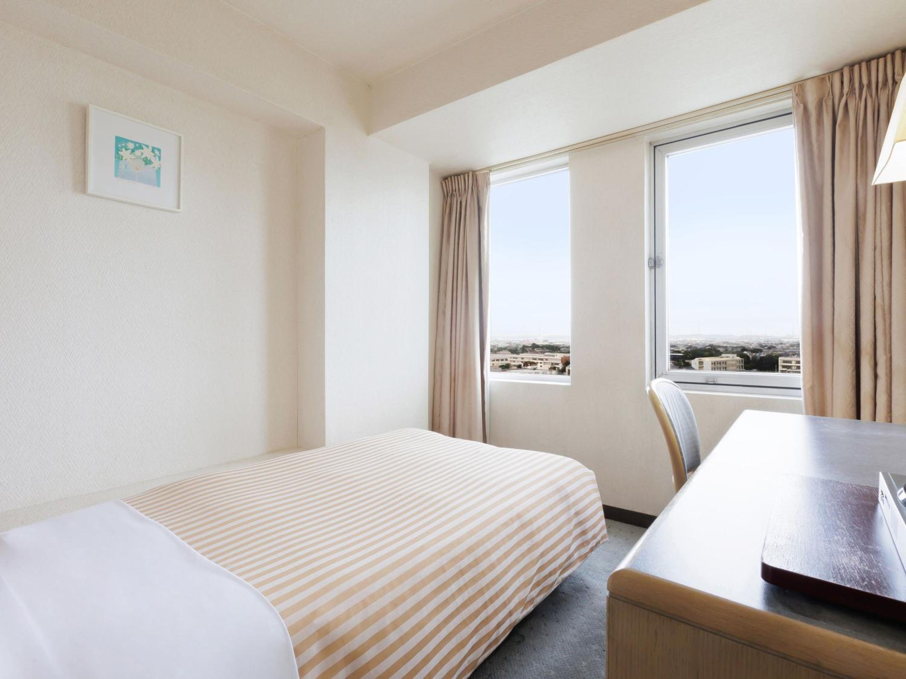 Standard Single Room - Smoking - No Daily Cleaning