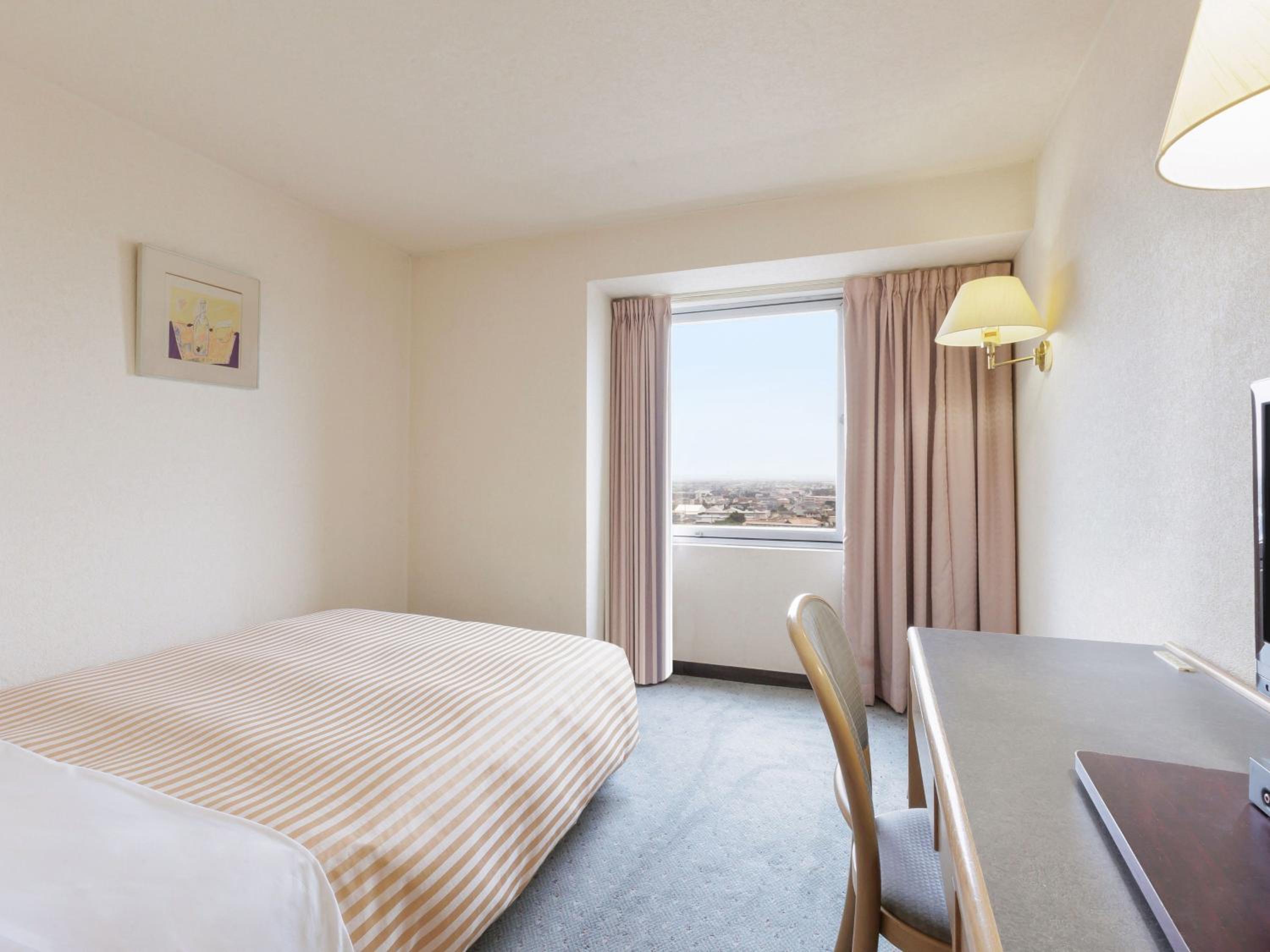 Standard Small Double Room - Smoking