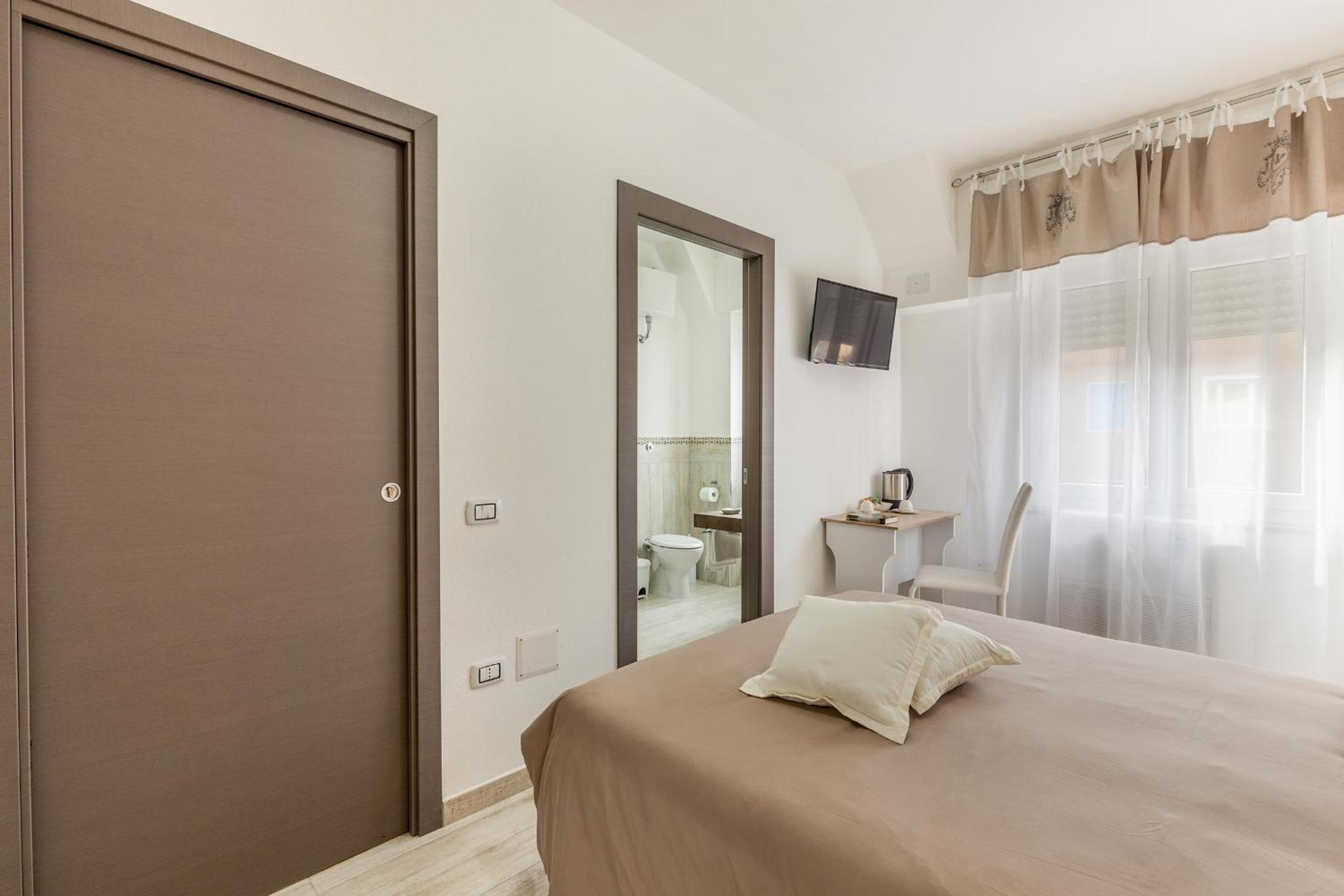Economy Double Room