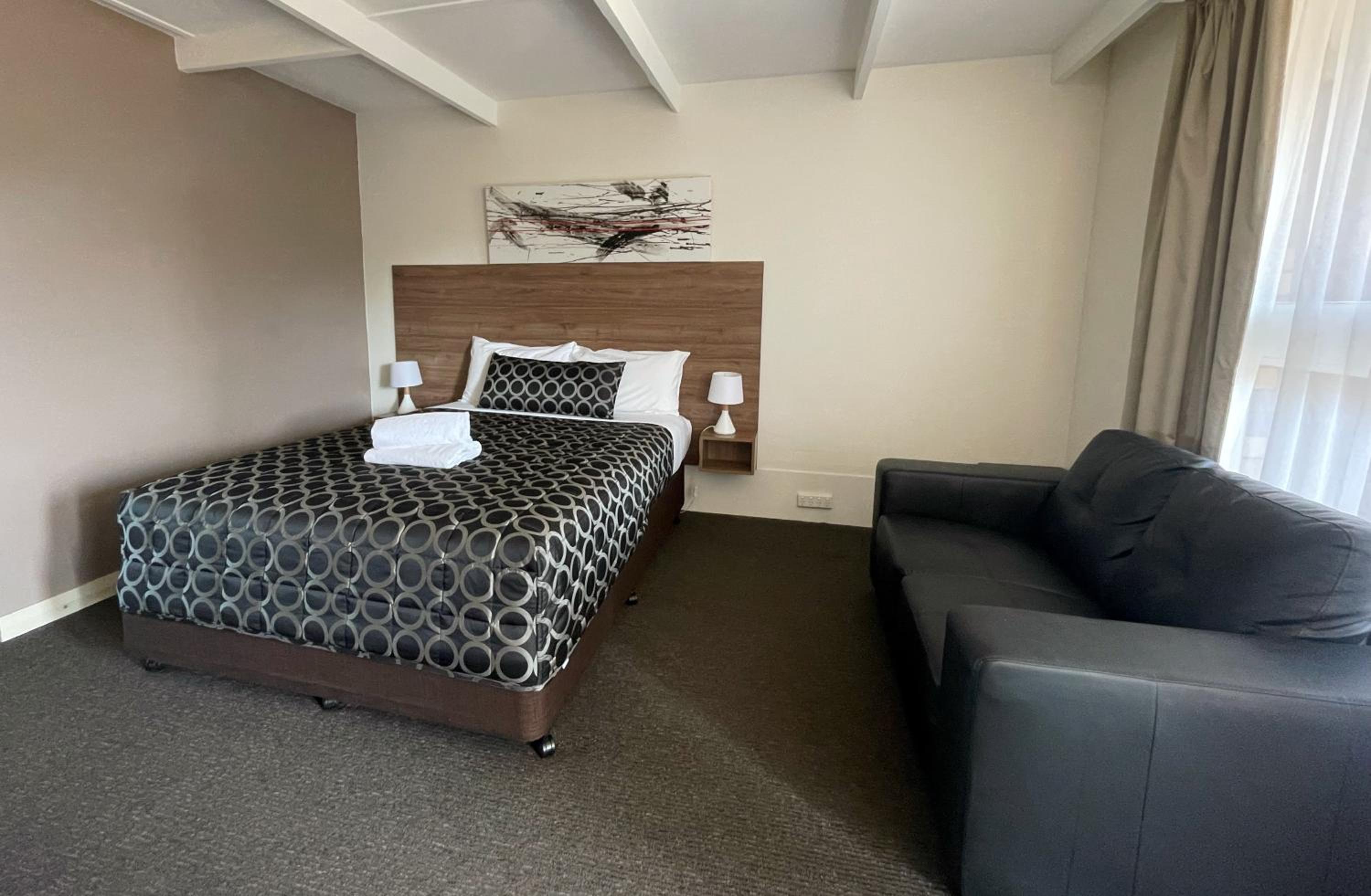 Deluxe Queen Room photo 3