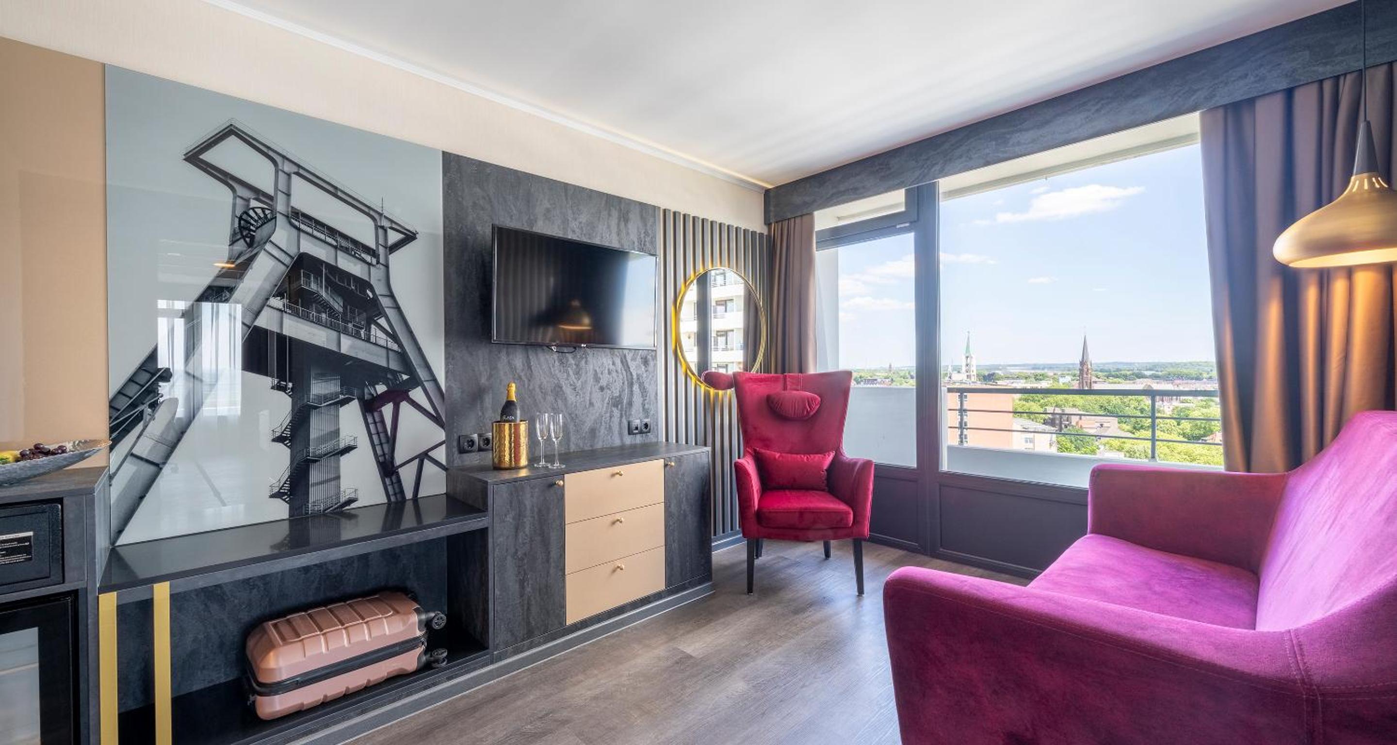 Junior Suite with Garden View - Photo 11