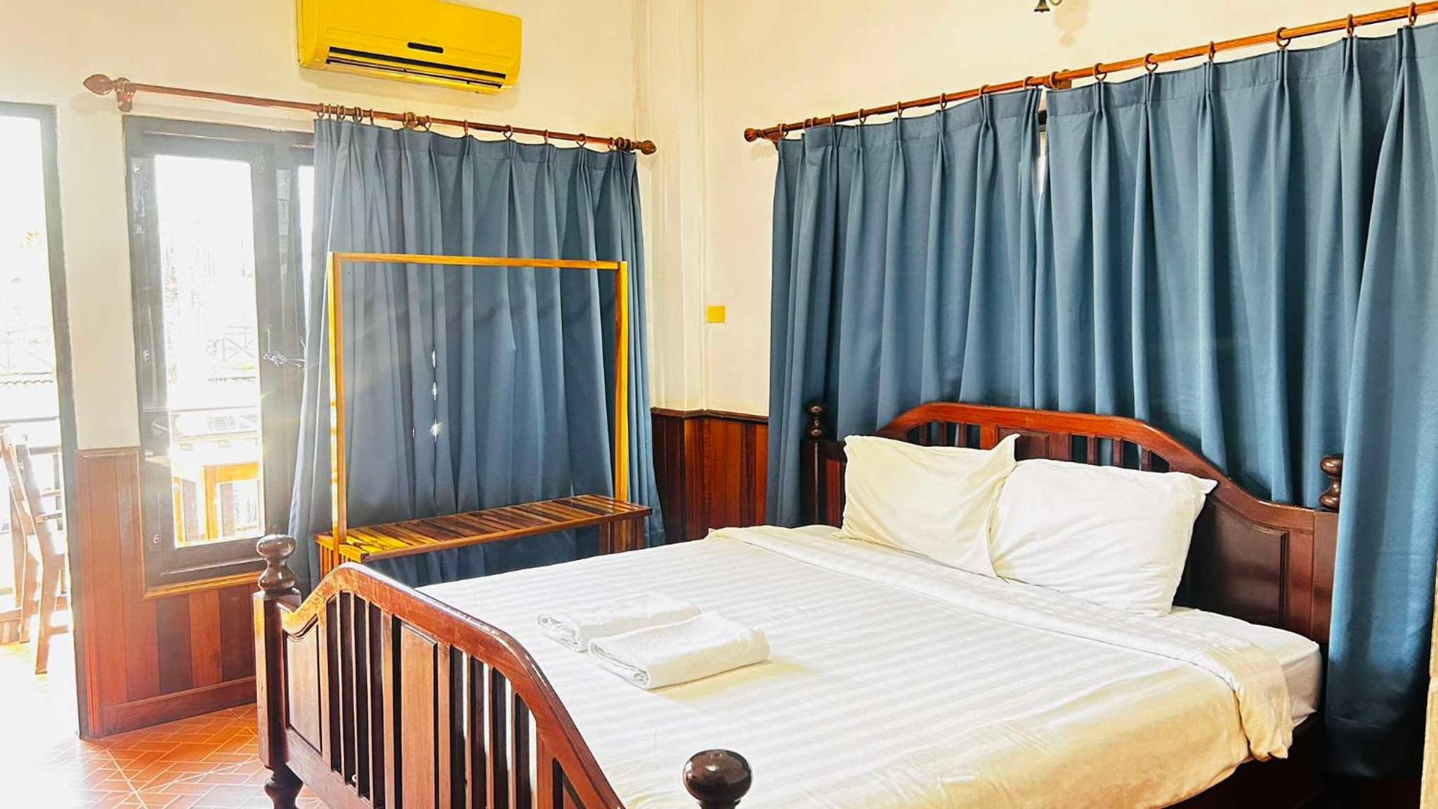 Deluxe Double Room with Balcony photo 2