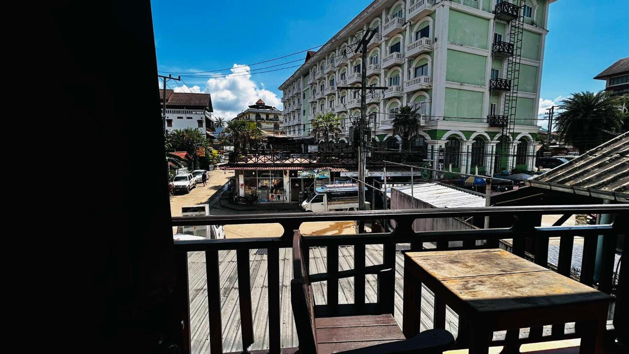 Deluxe Double Room with Balcony photo 3