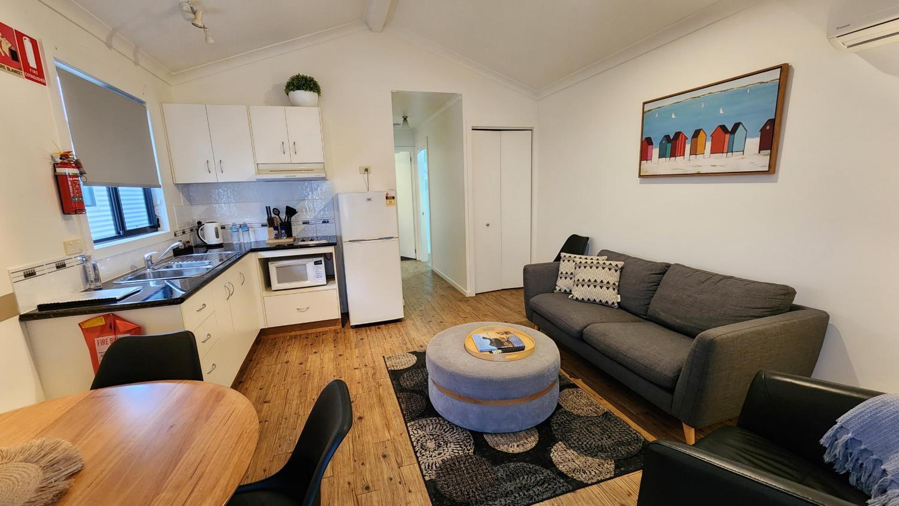 Apartment with Balcony photo 1