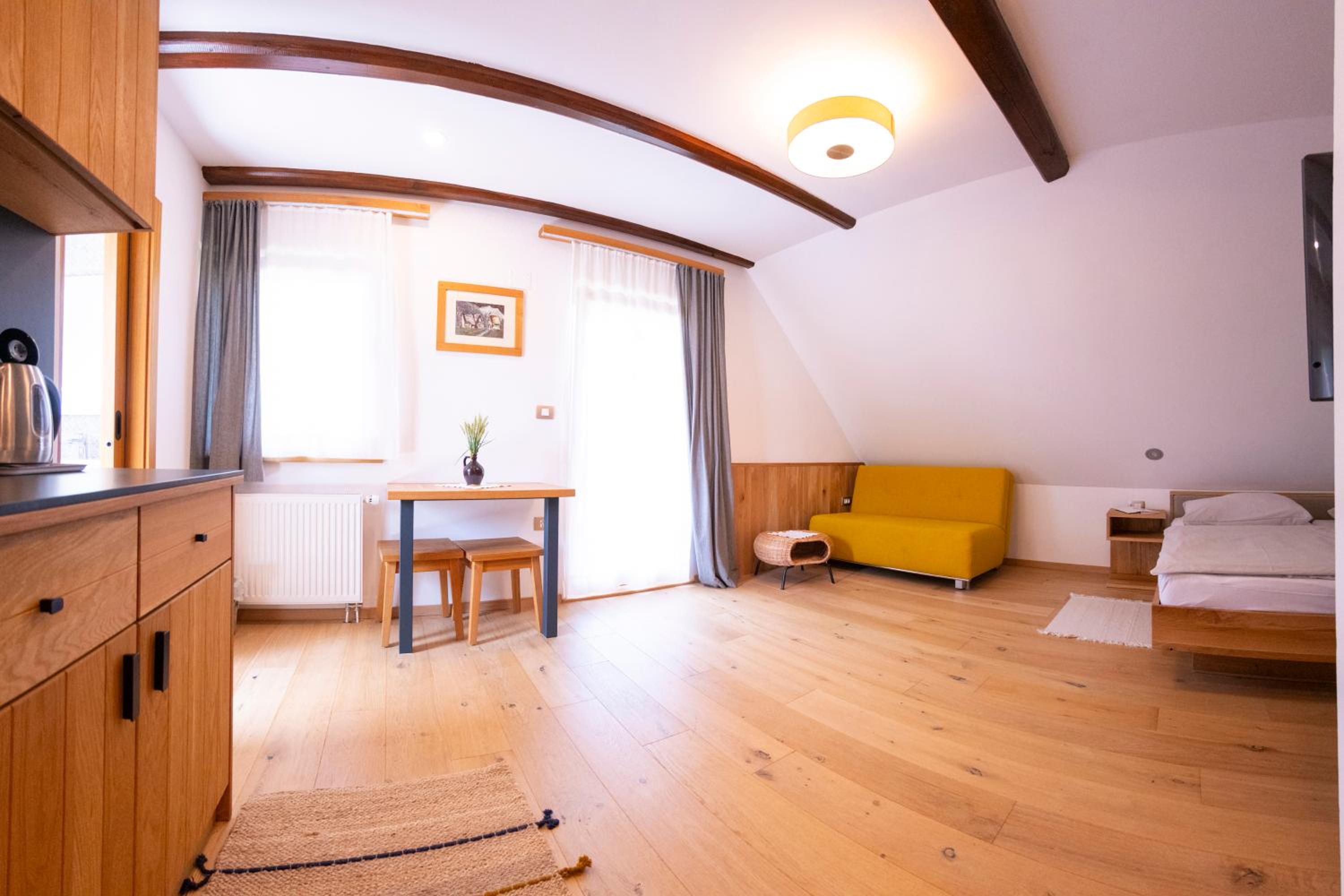 Family Room with Terrace - Photo 2