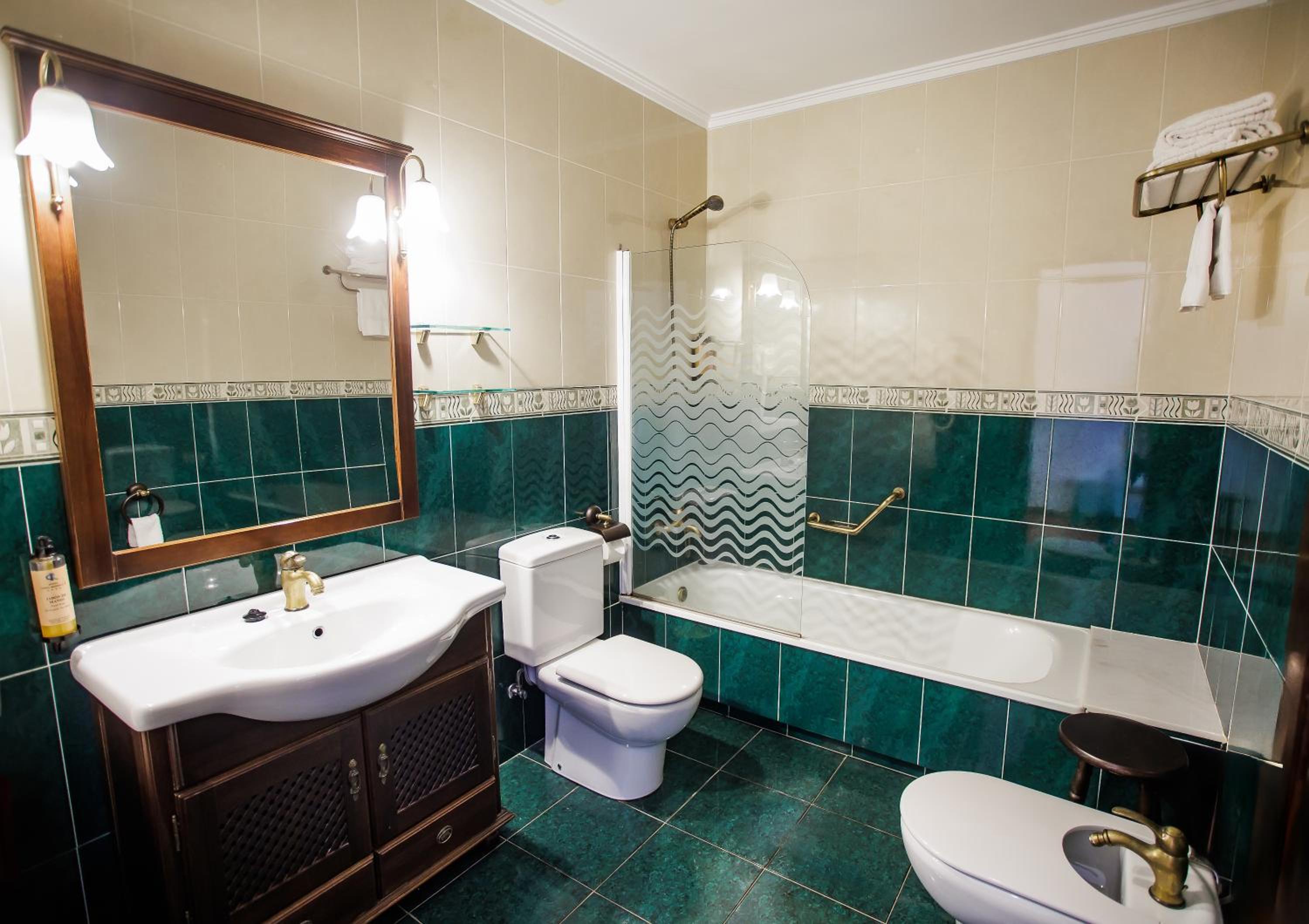 Twin Room - Photo 2