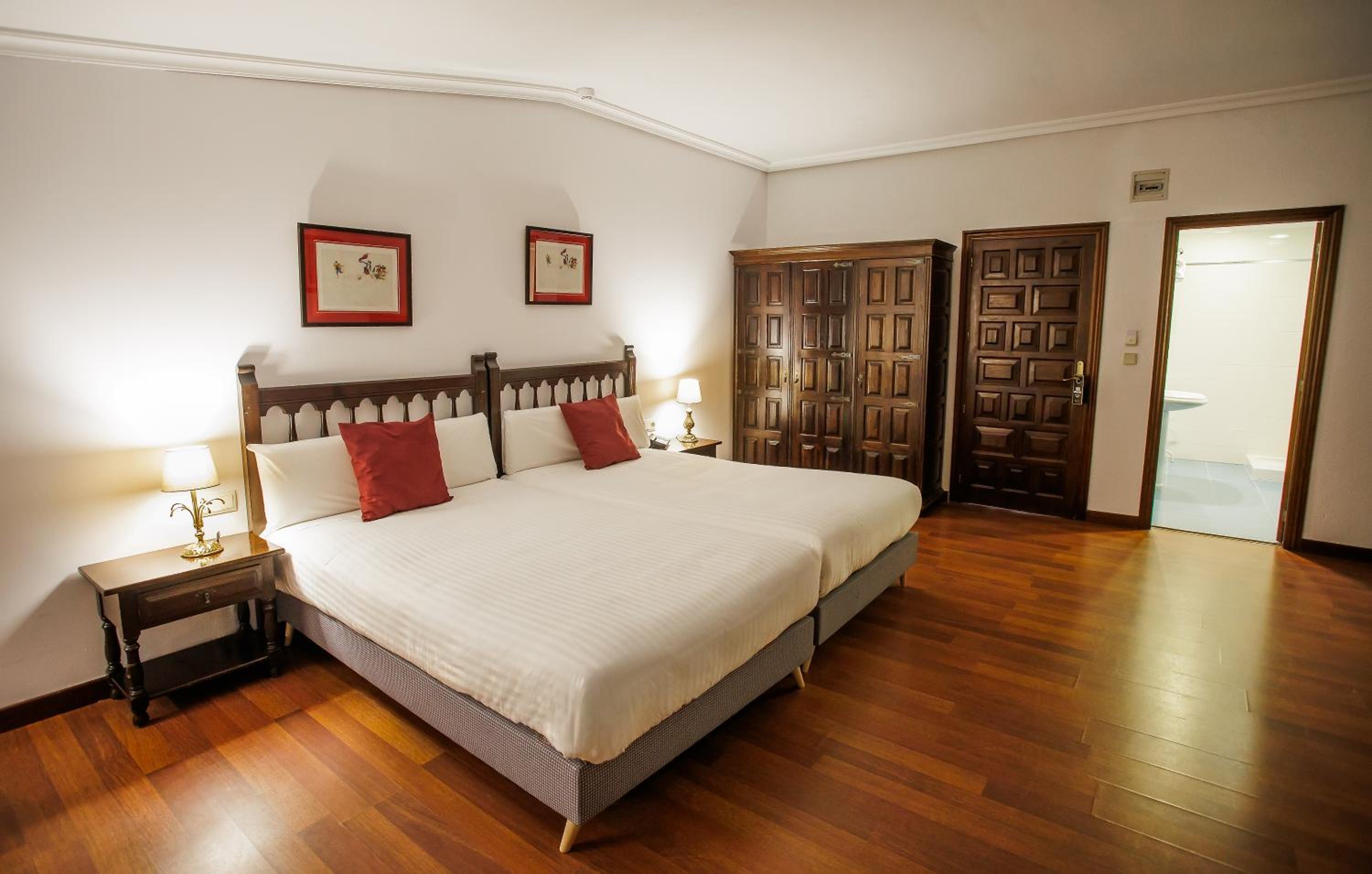 Deluxe Twin Room - Photo 4