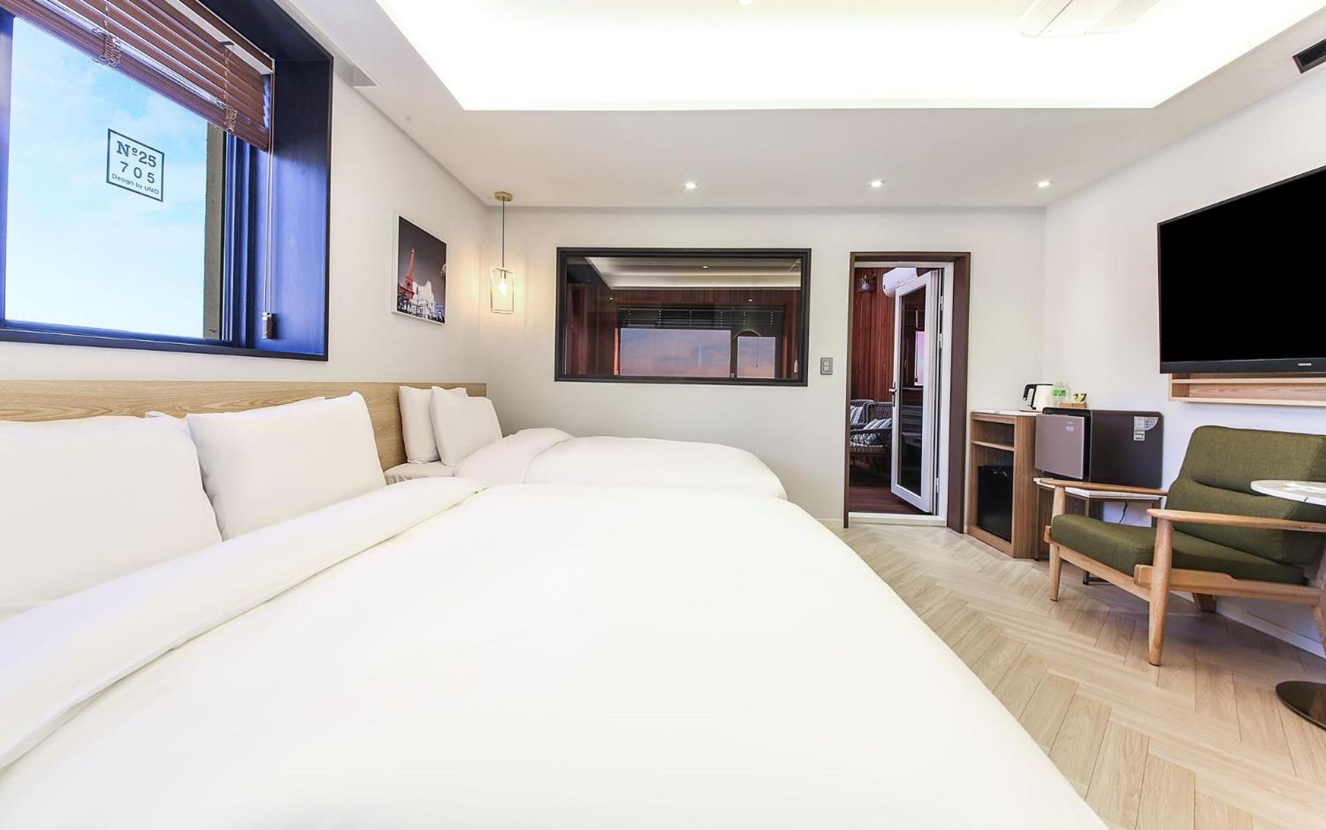 Family Suite - Photo 6