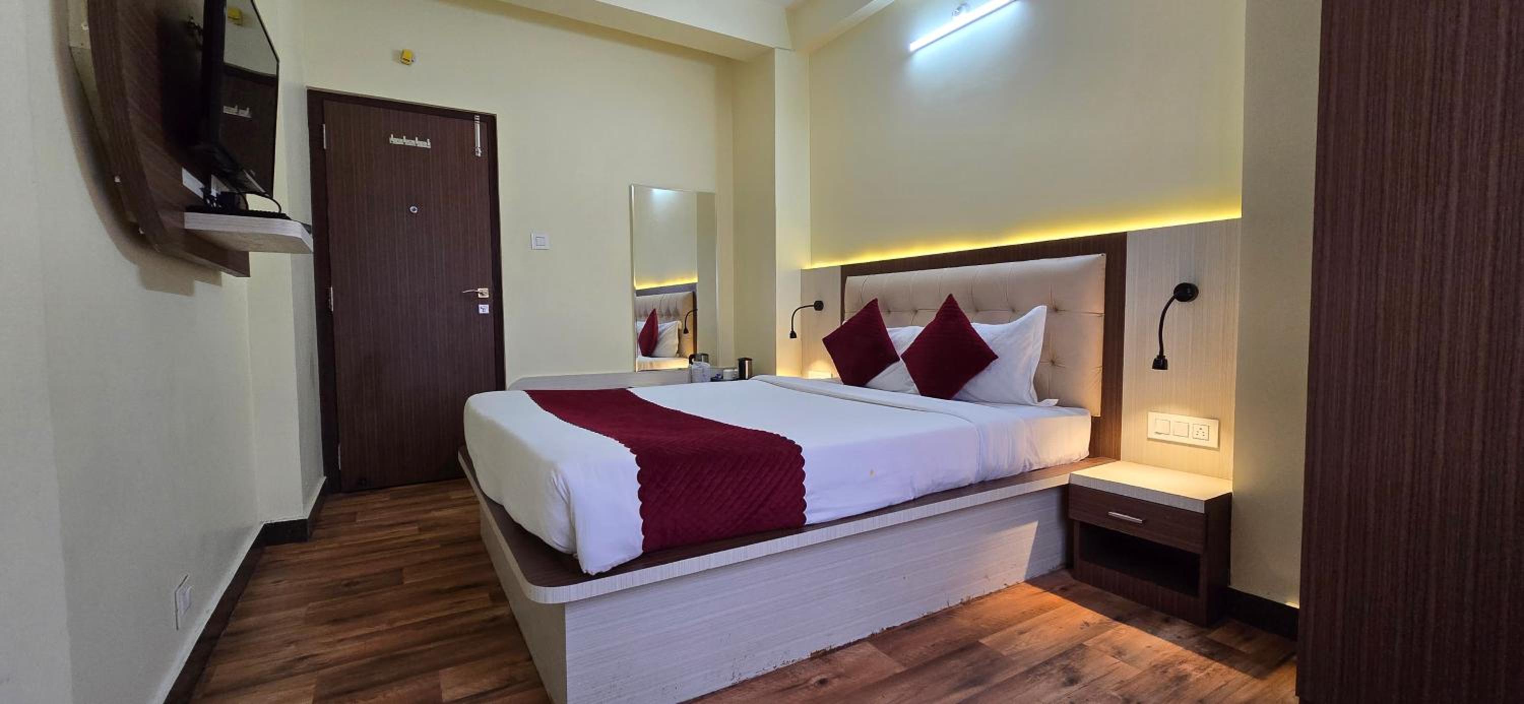 Standard Double Room photo 3