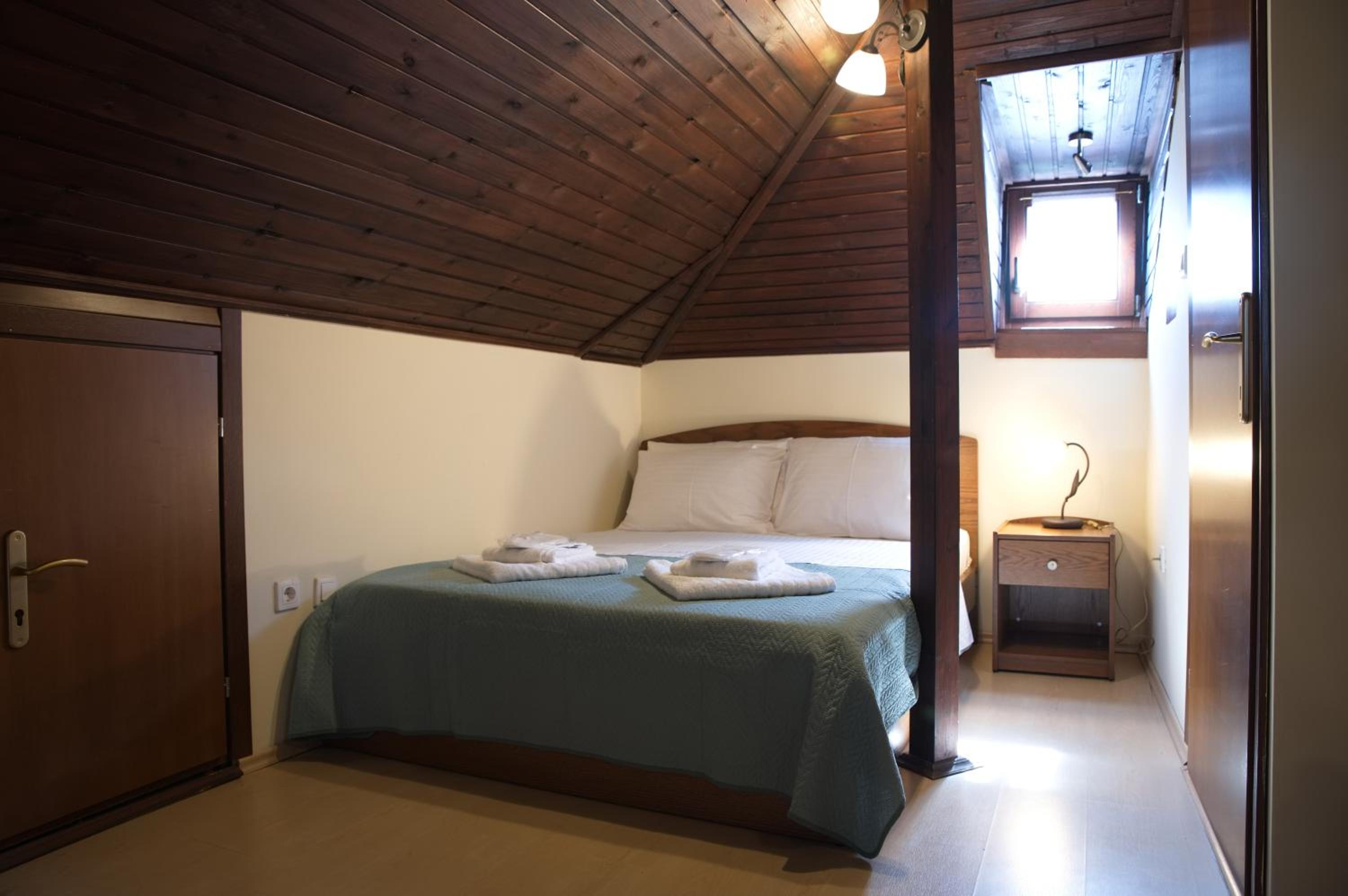 Economy Double Room photo 1