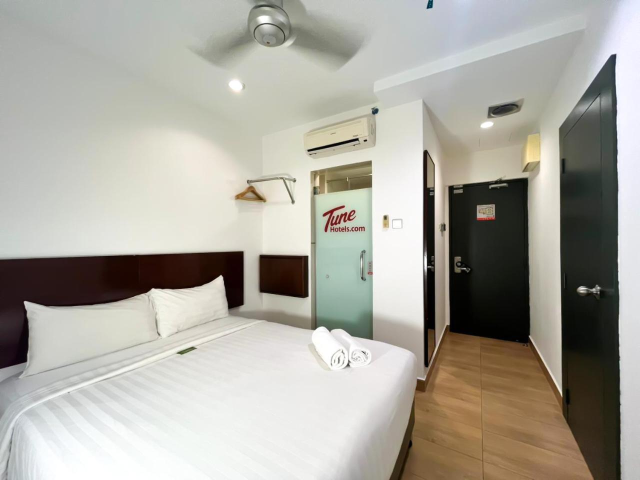 Quad Room A - Photo 1