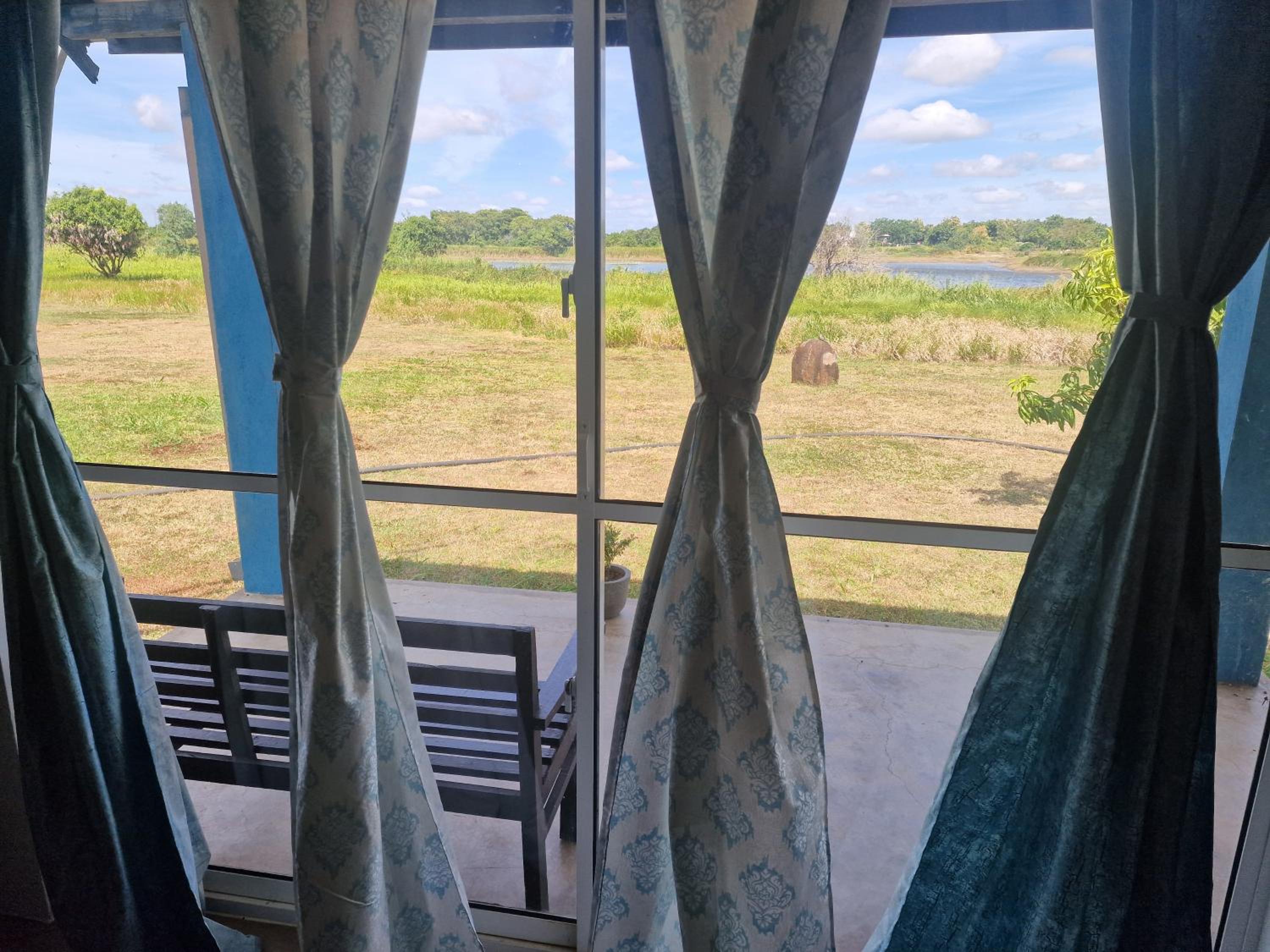 Deluxe Double Room With Balcony photo 3
