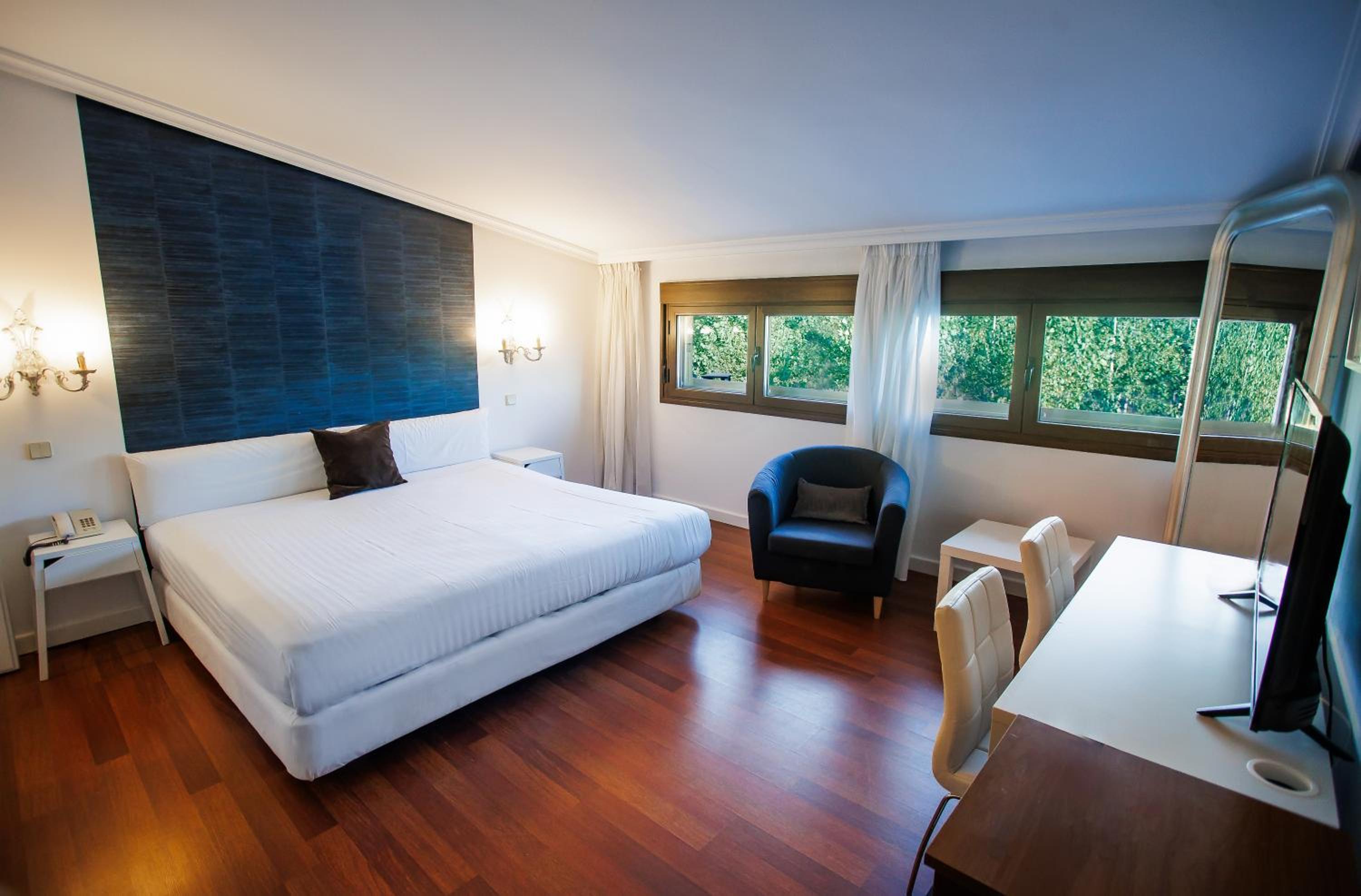 Double Room - Photo 3